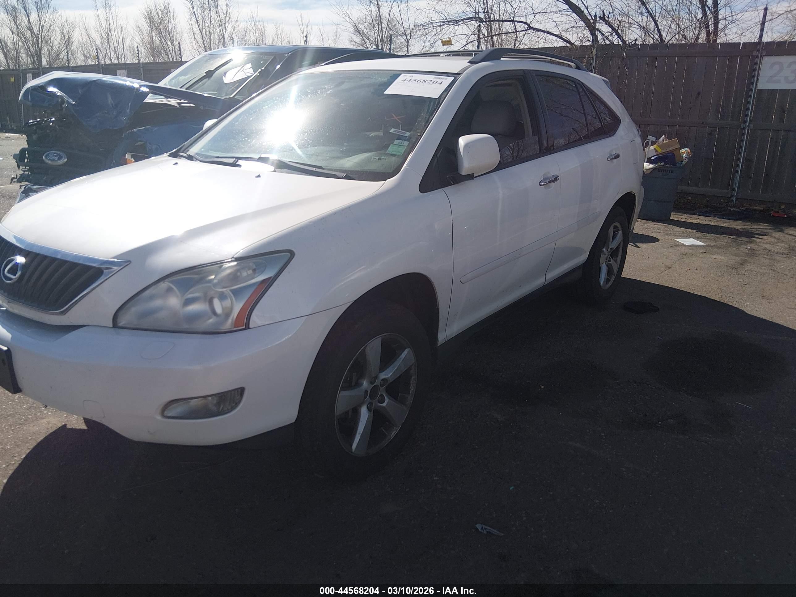 LEXUS RX image 2