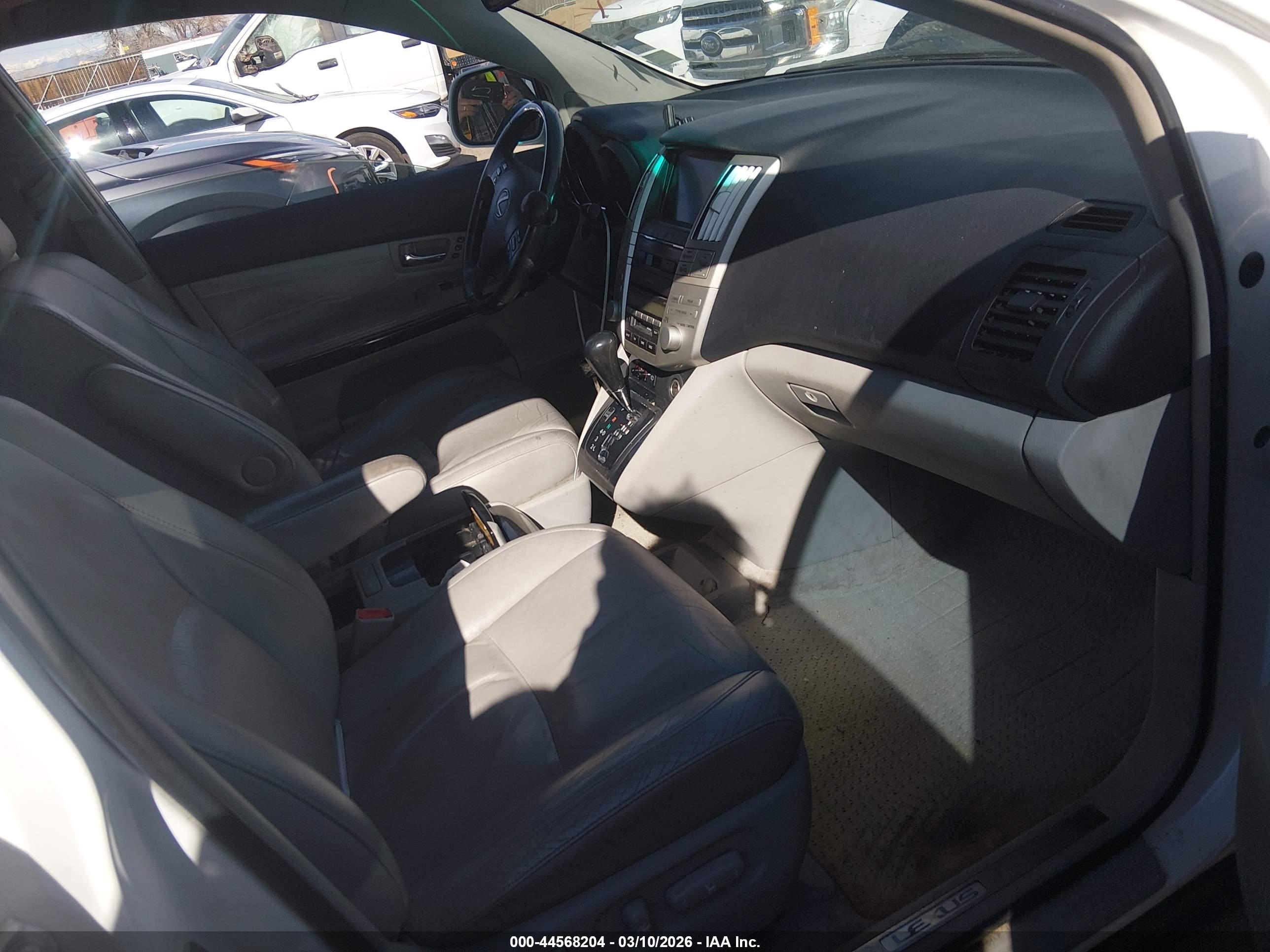 LEXUS RX image 5