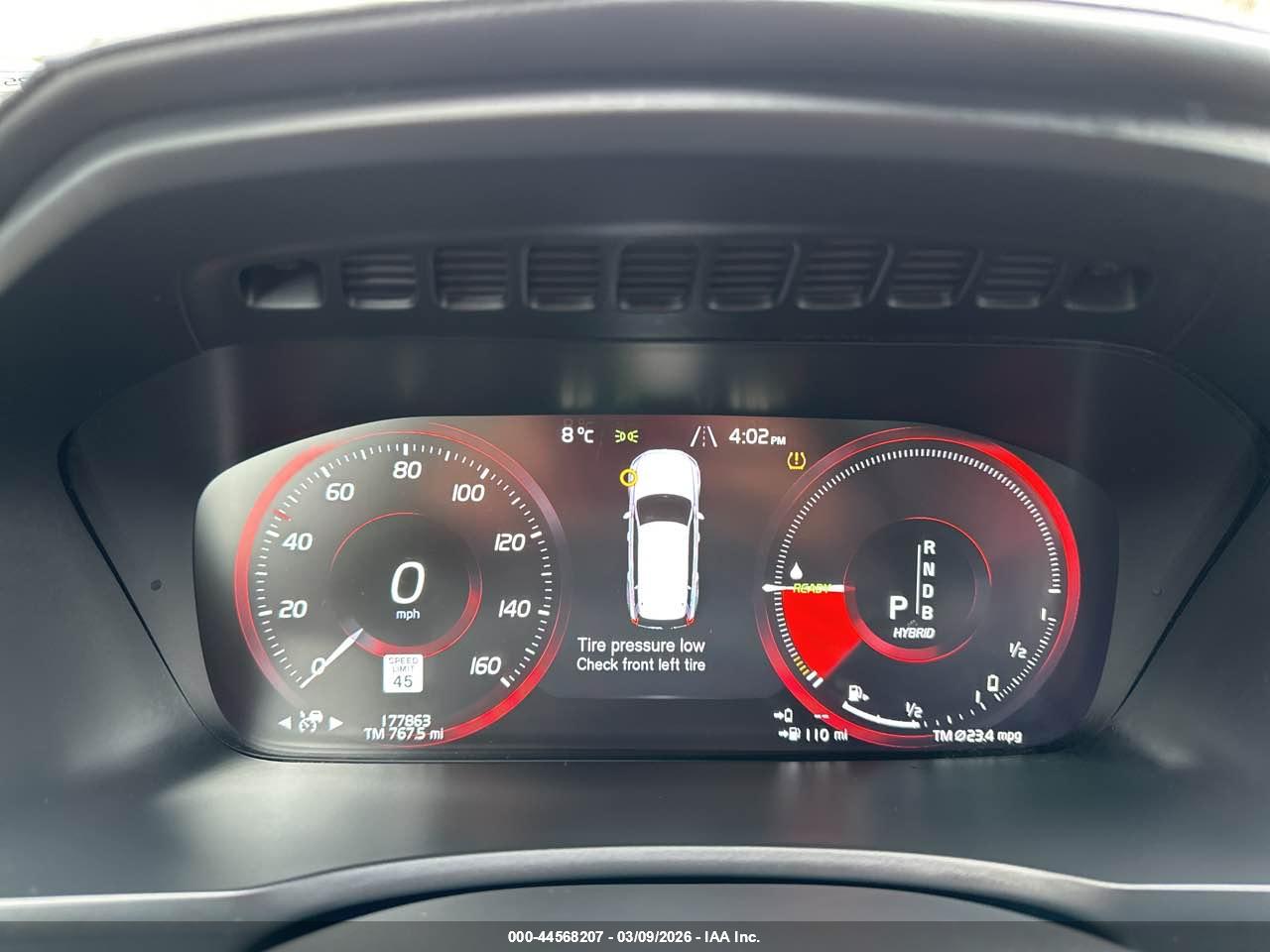 VOLVO XC90 image 7