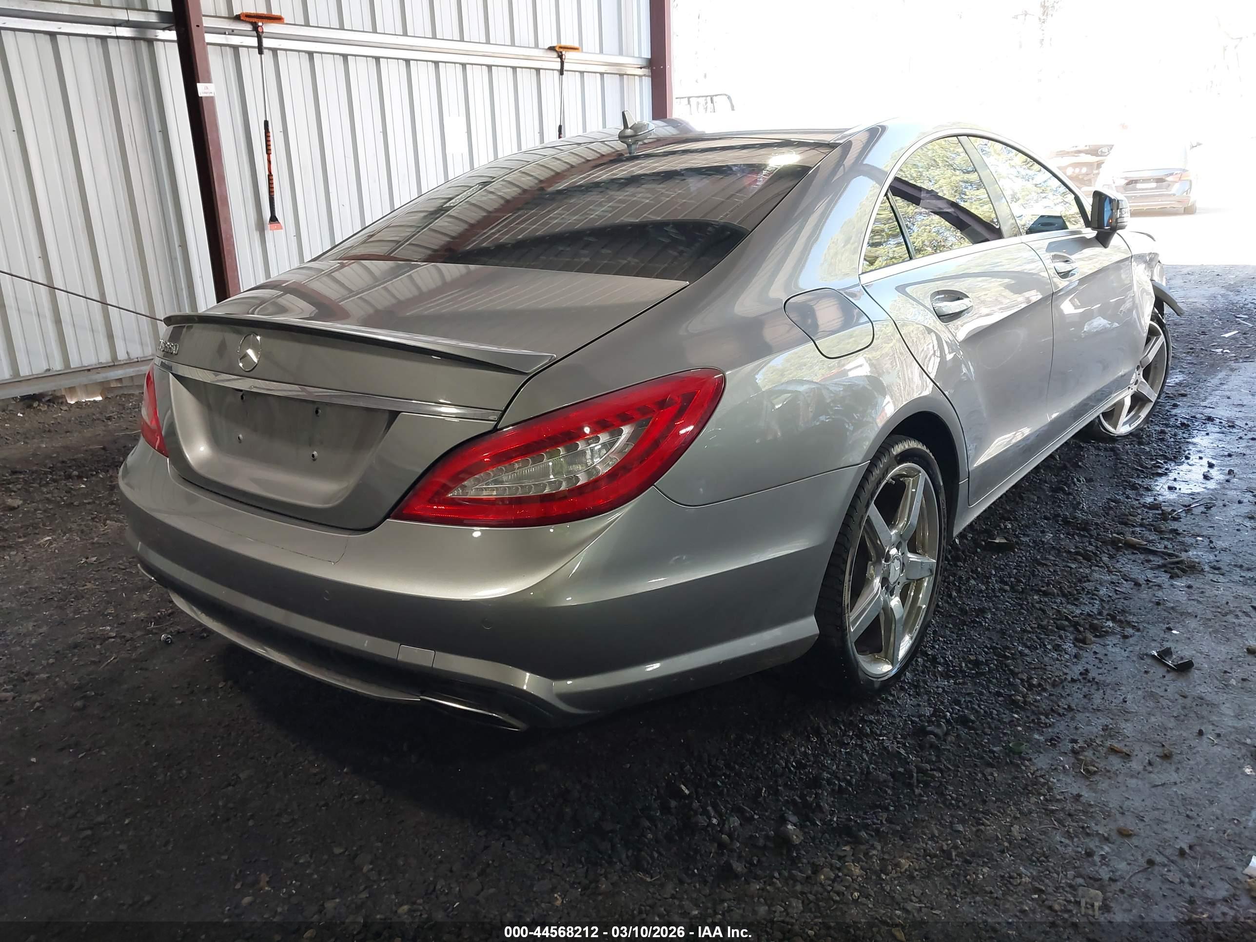 MERCEDES-BENZ CLS image 4