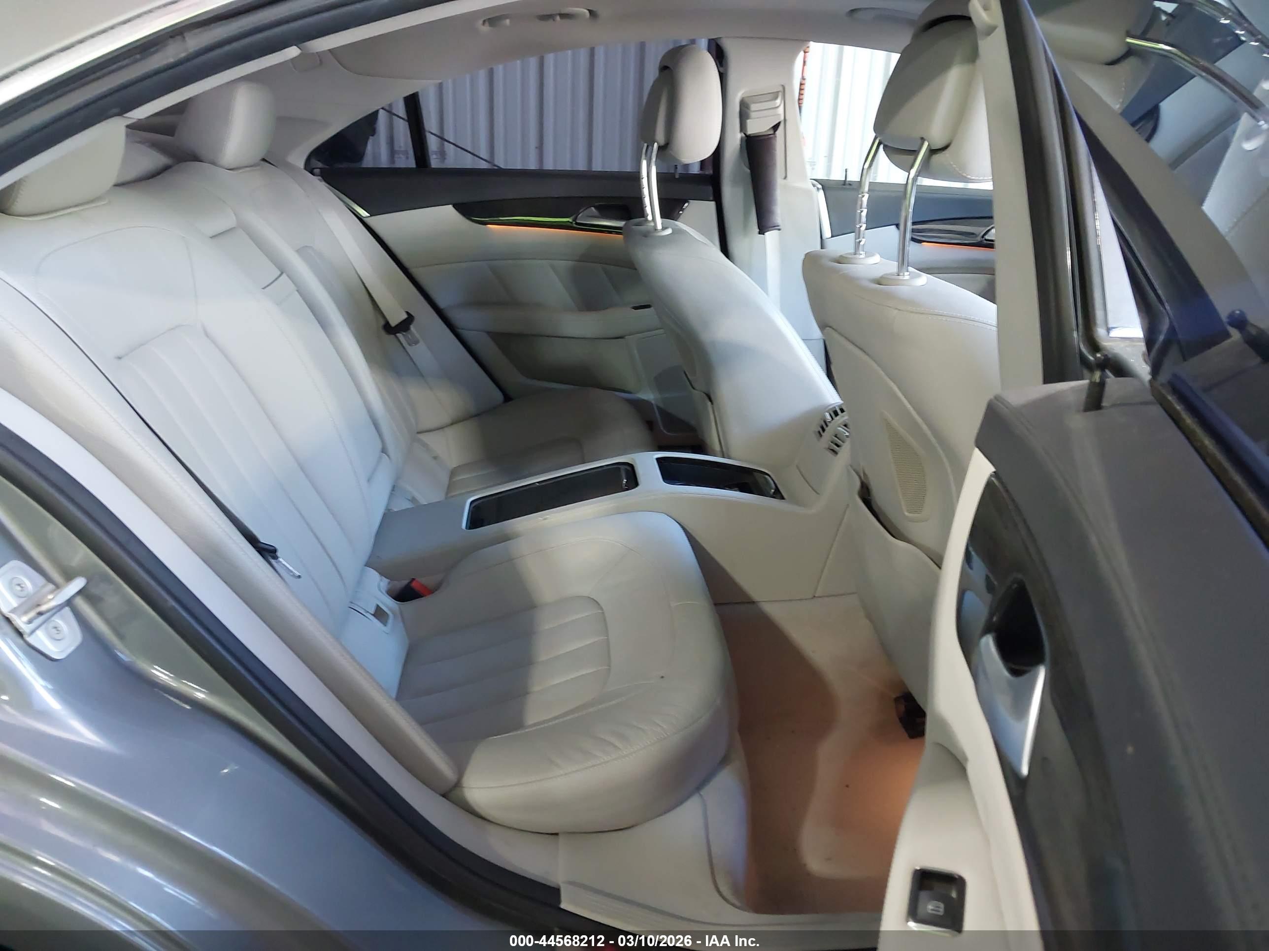 MERCEDES-BENZ CLS image 8