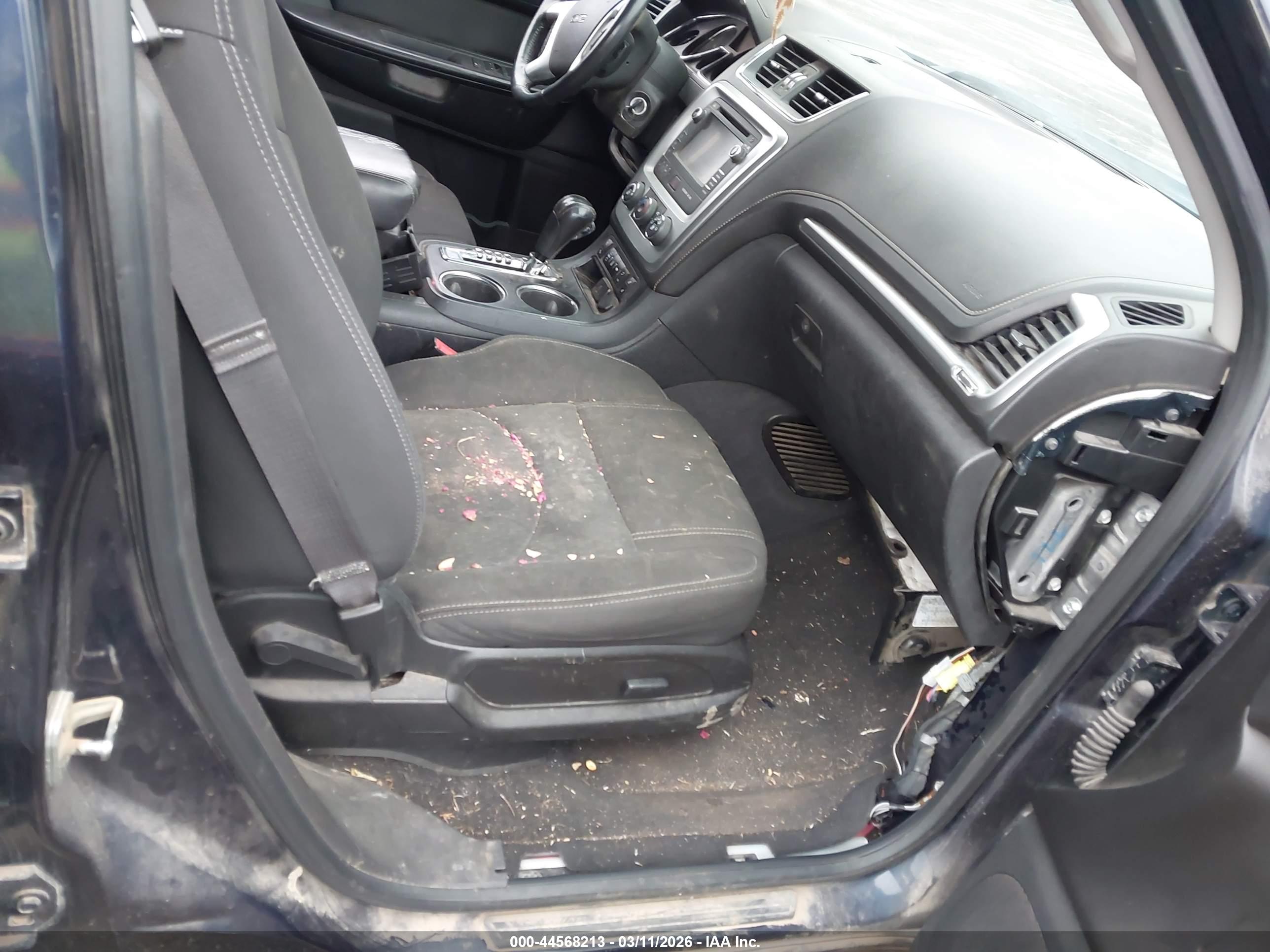 GMC ACADIA image 5