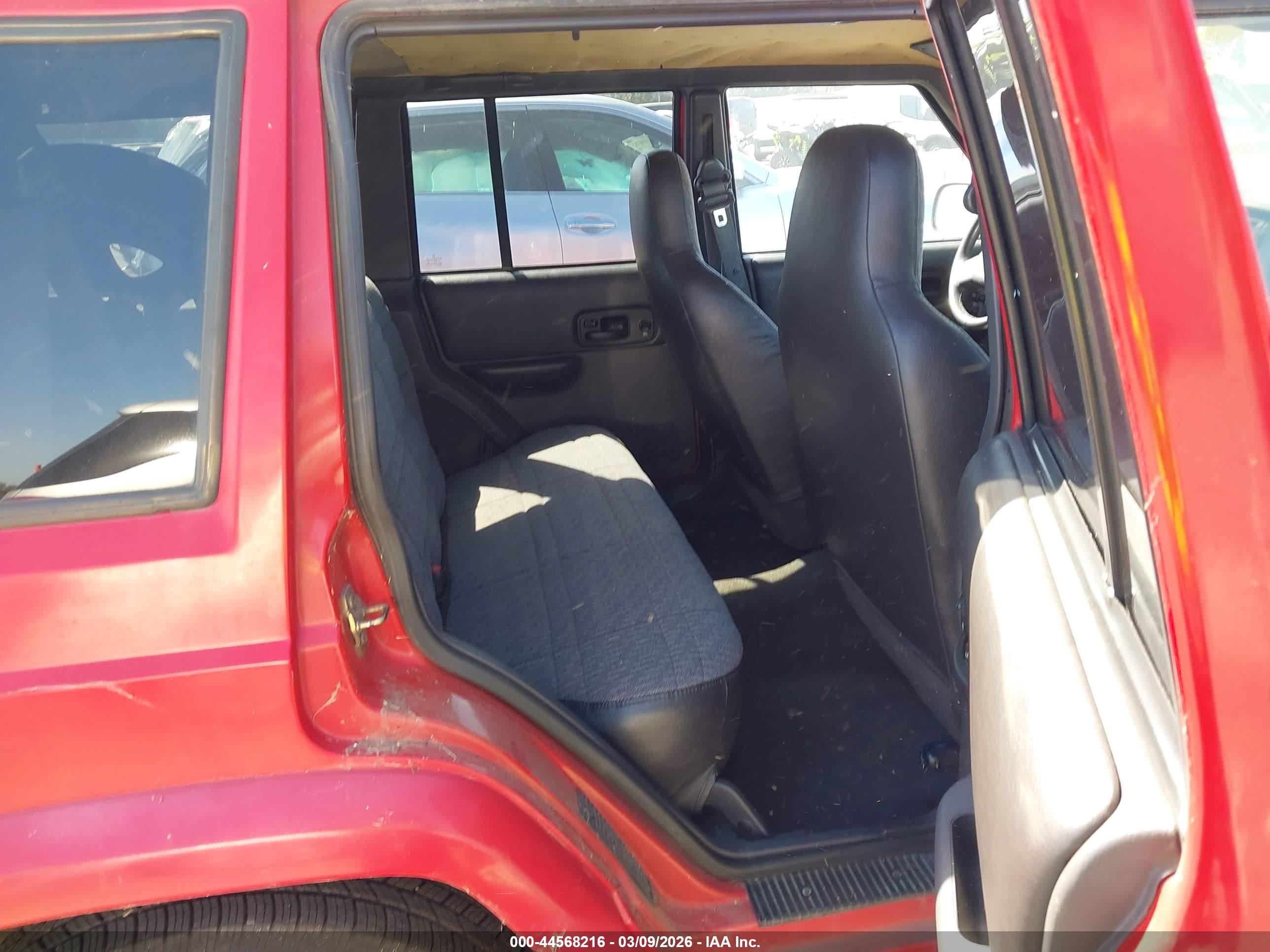 JEEP CHEROKEE image 8