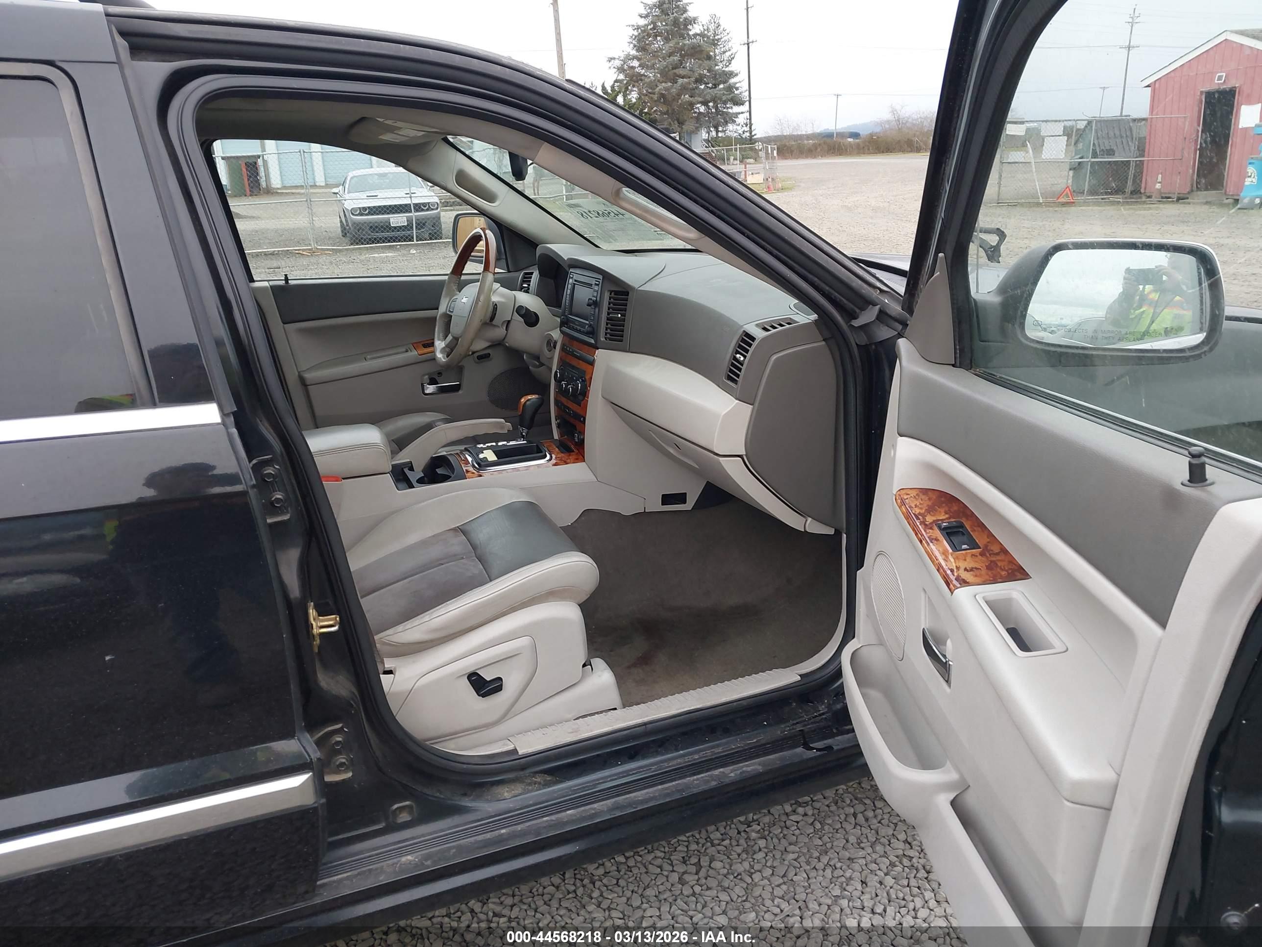 JEEP GRAND image 5