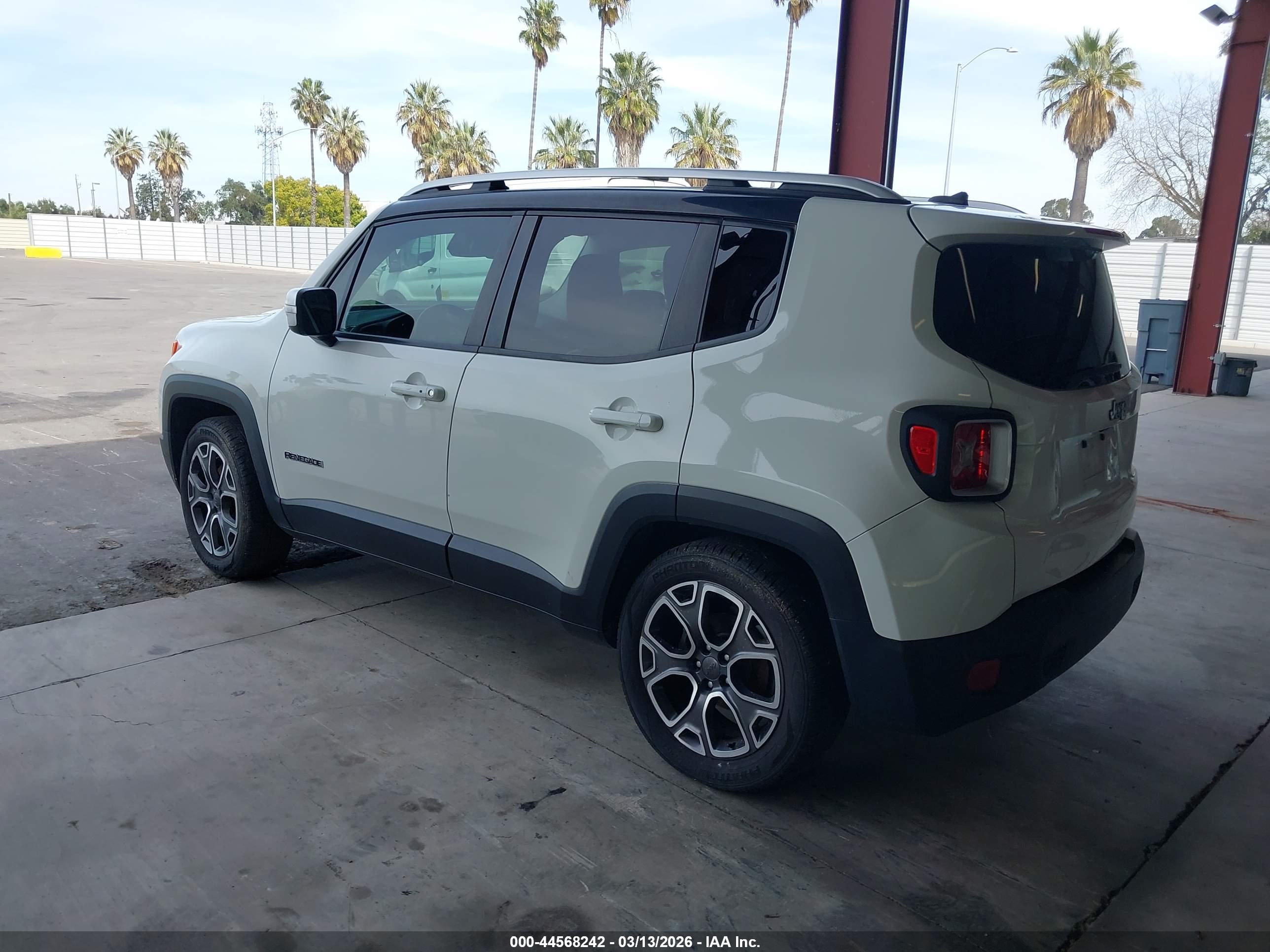JEEP RENEGADE image 3