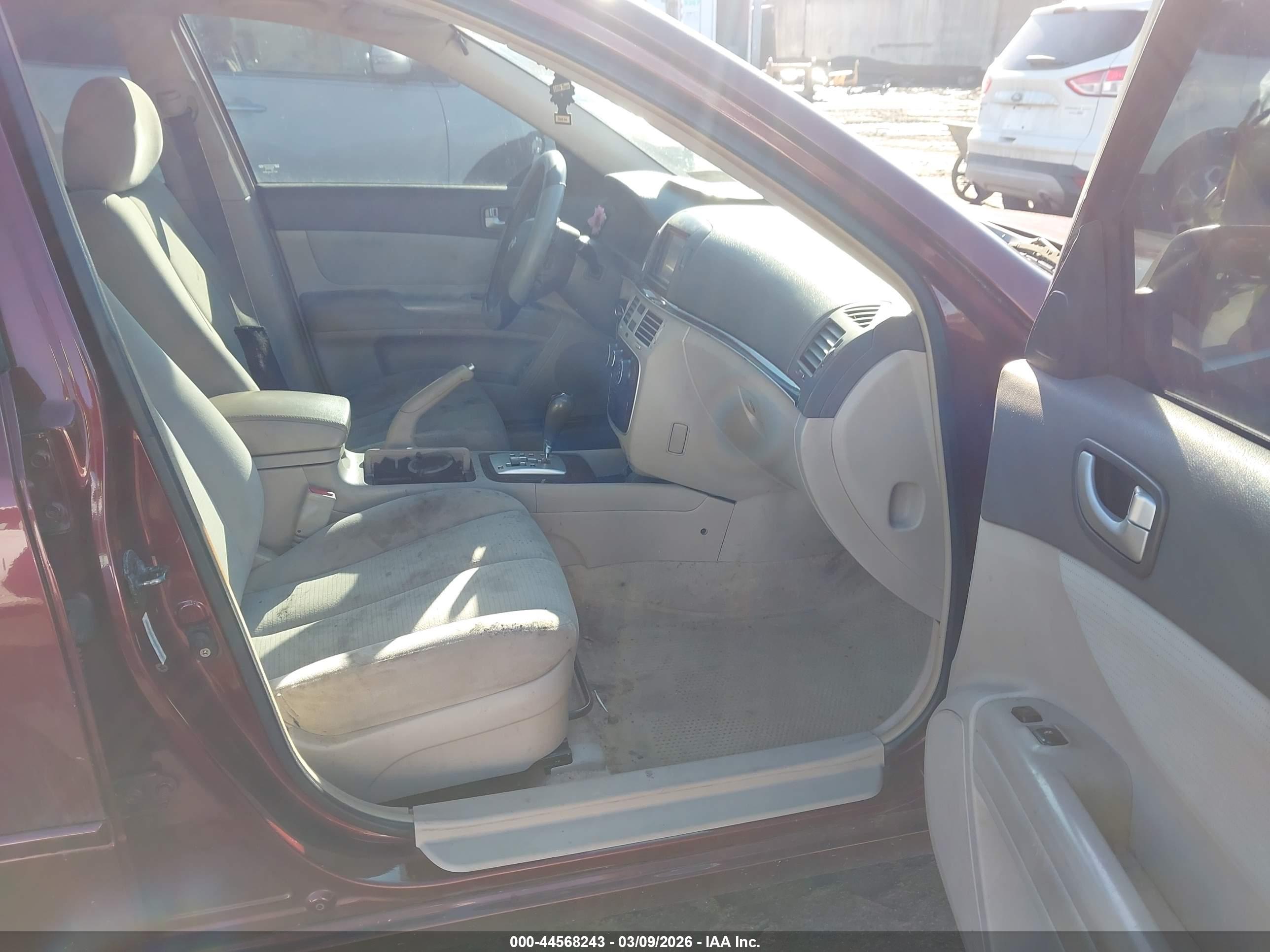 HYUNDAI SONATA image 5