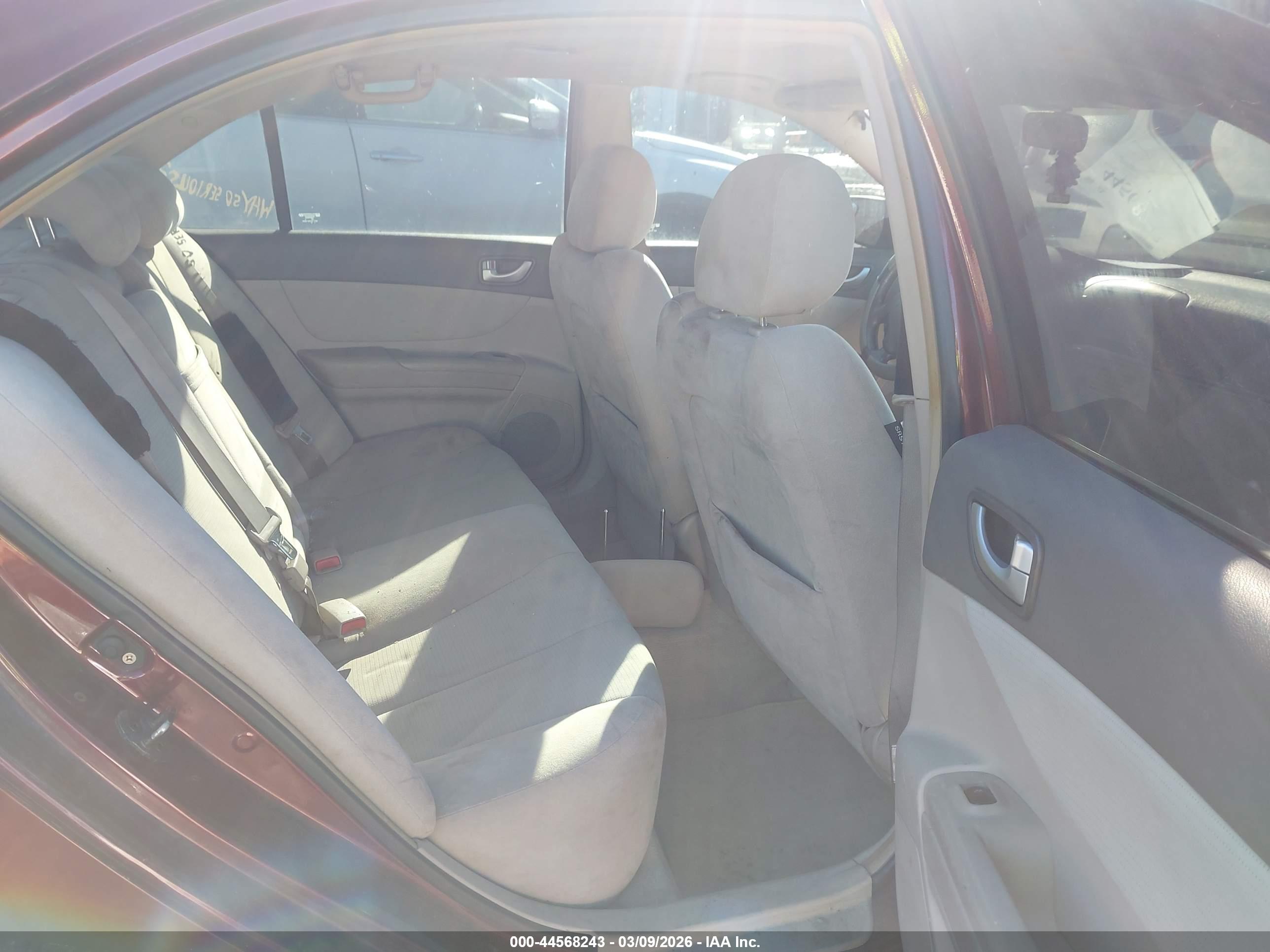 HYUNDAI SONATA image 8