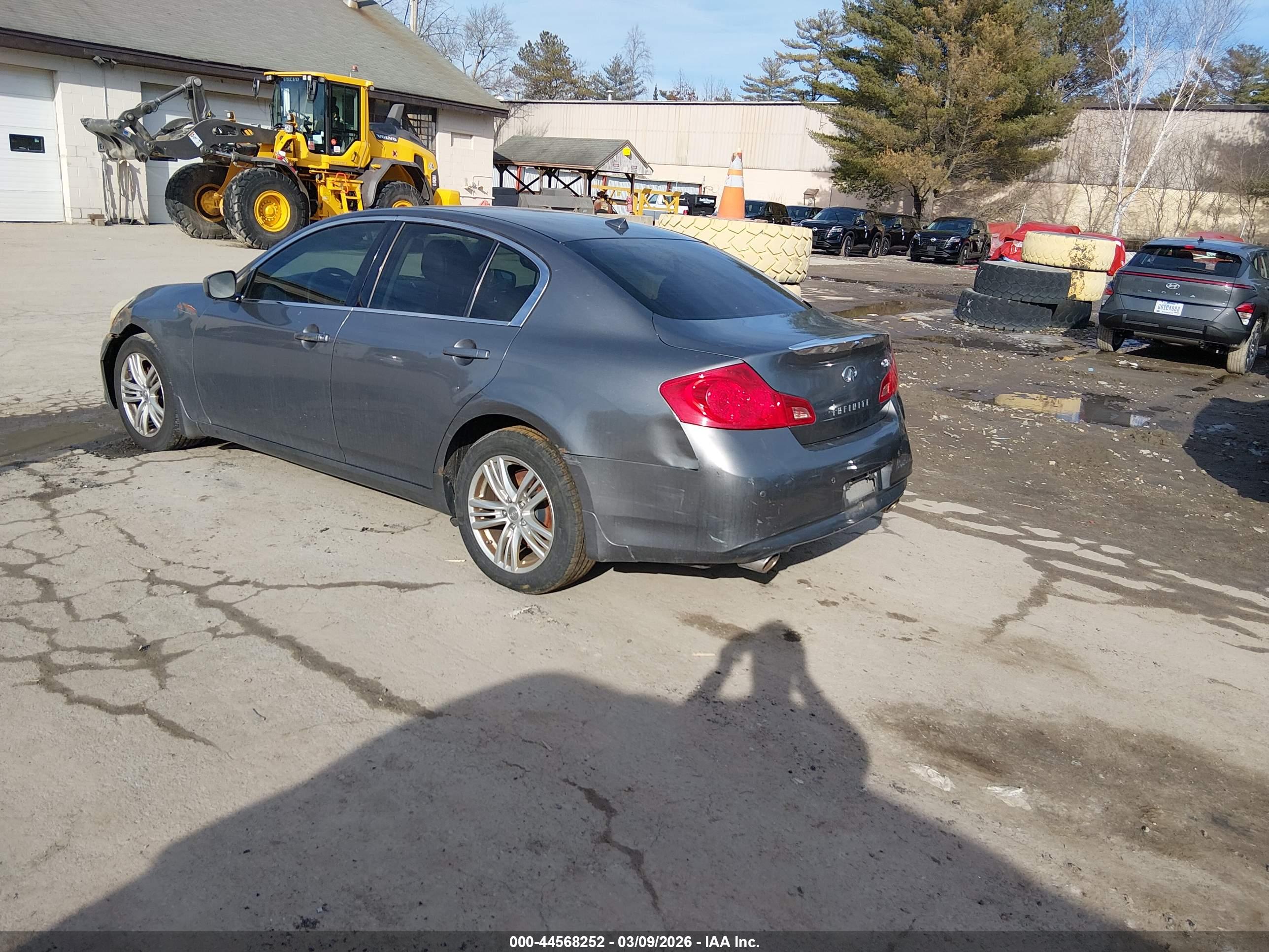 INFINITI G37X image 3