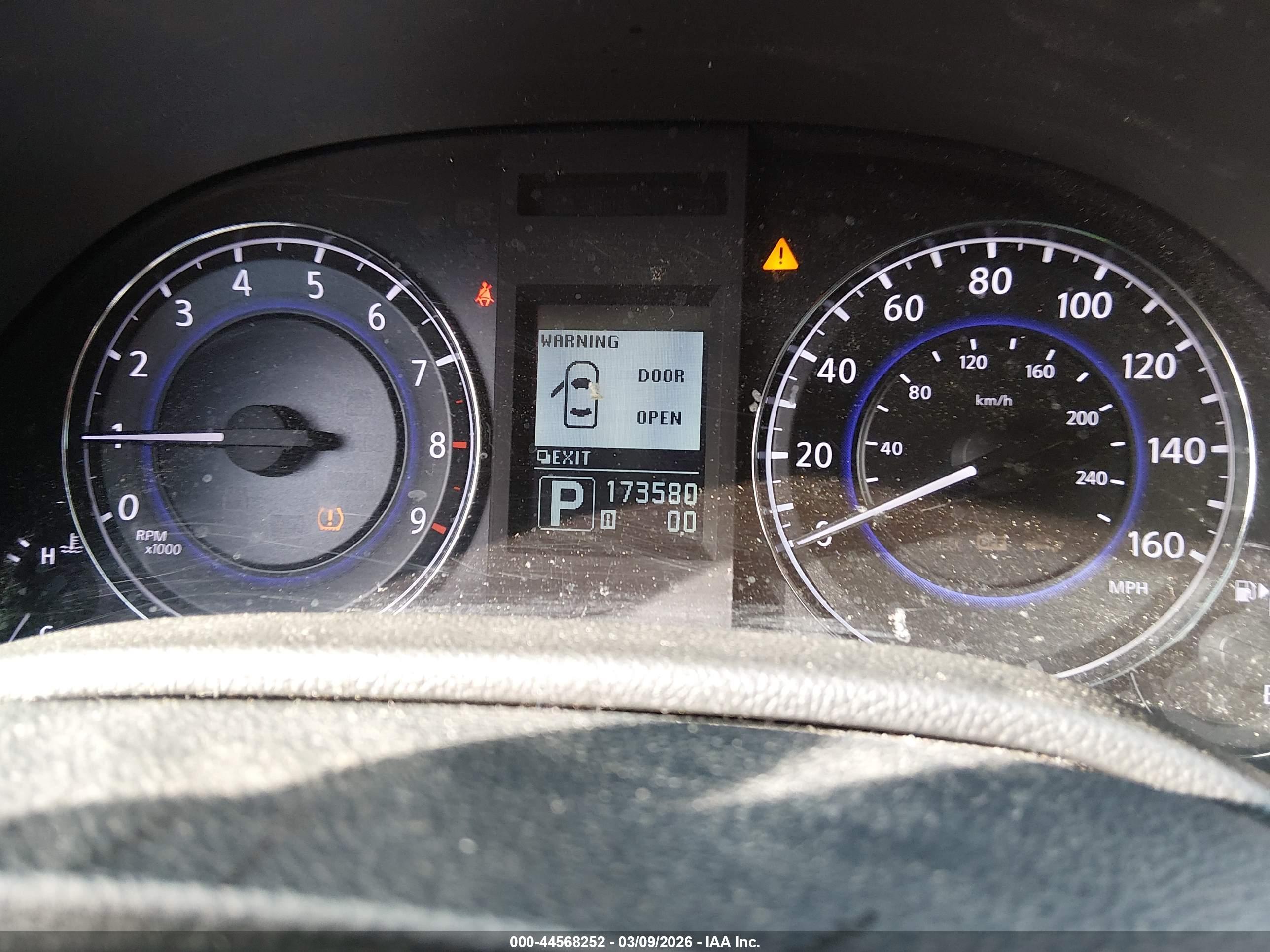 INFINITI G37X image 7