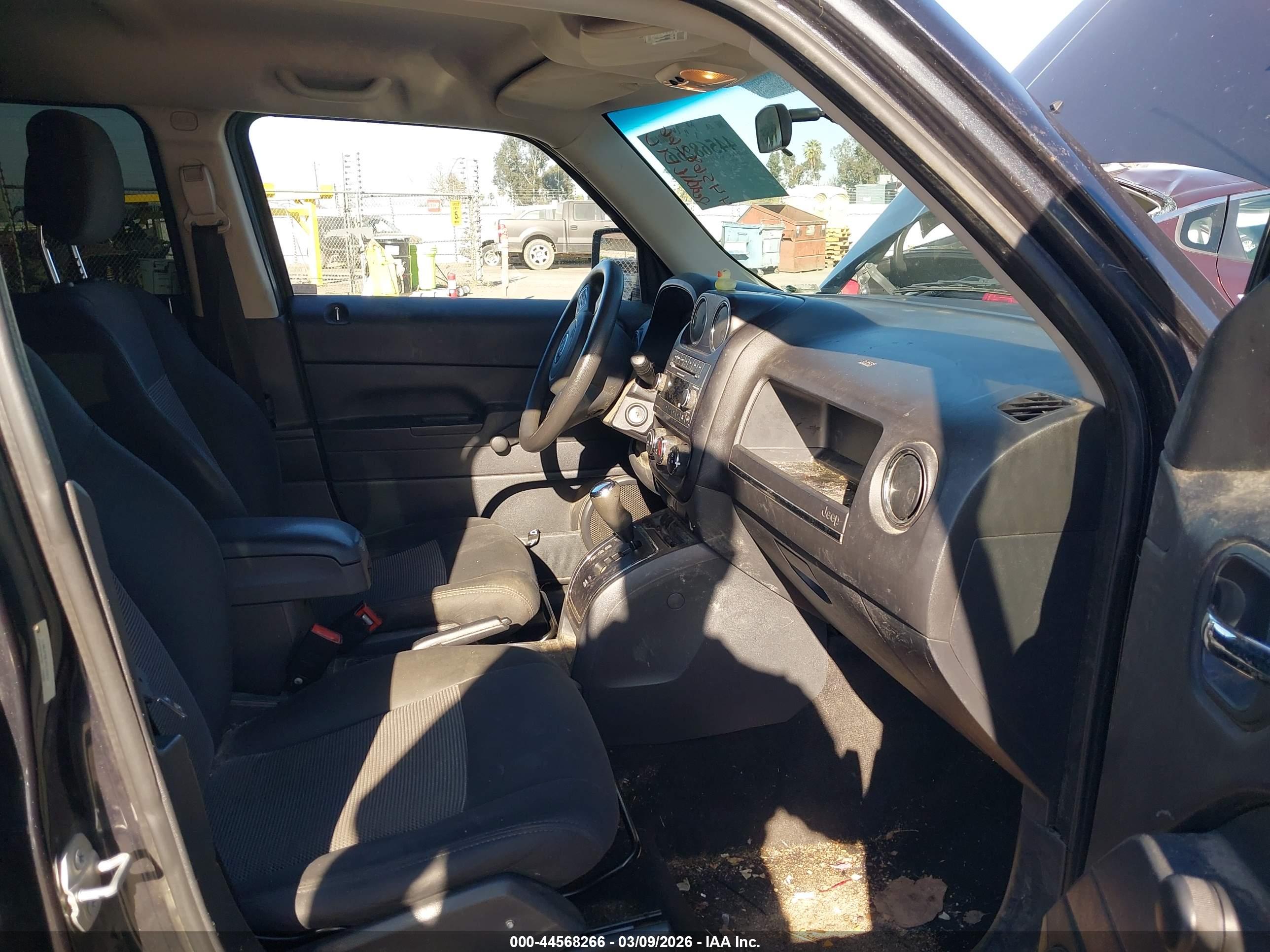 JEEP PATRIOT image 5