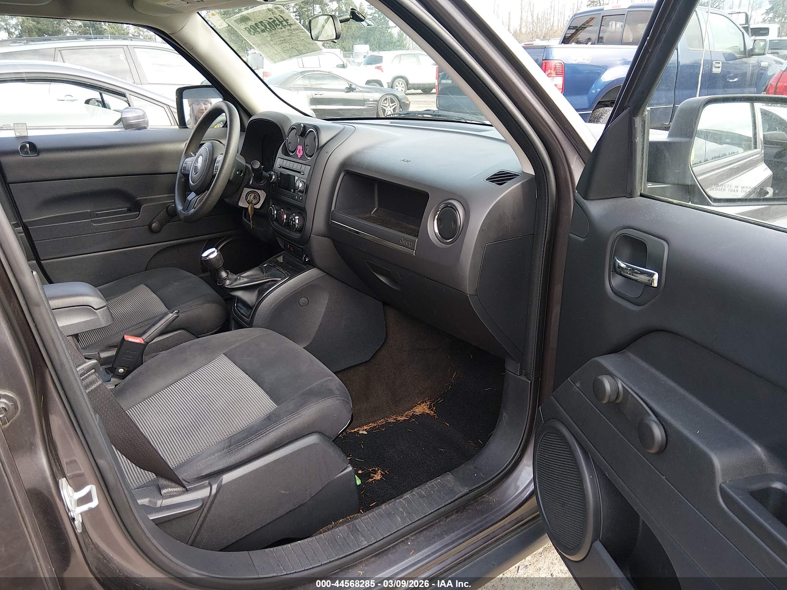 JEEP PATRIOT image 5