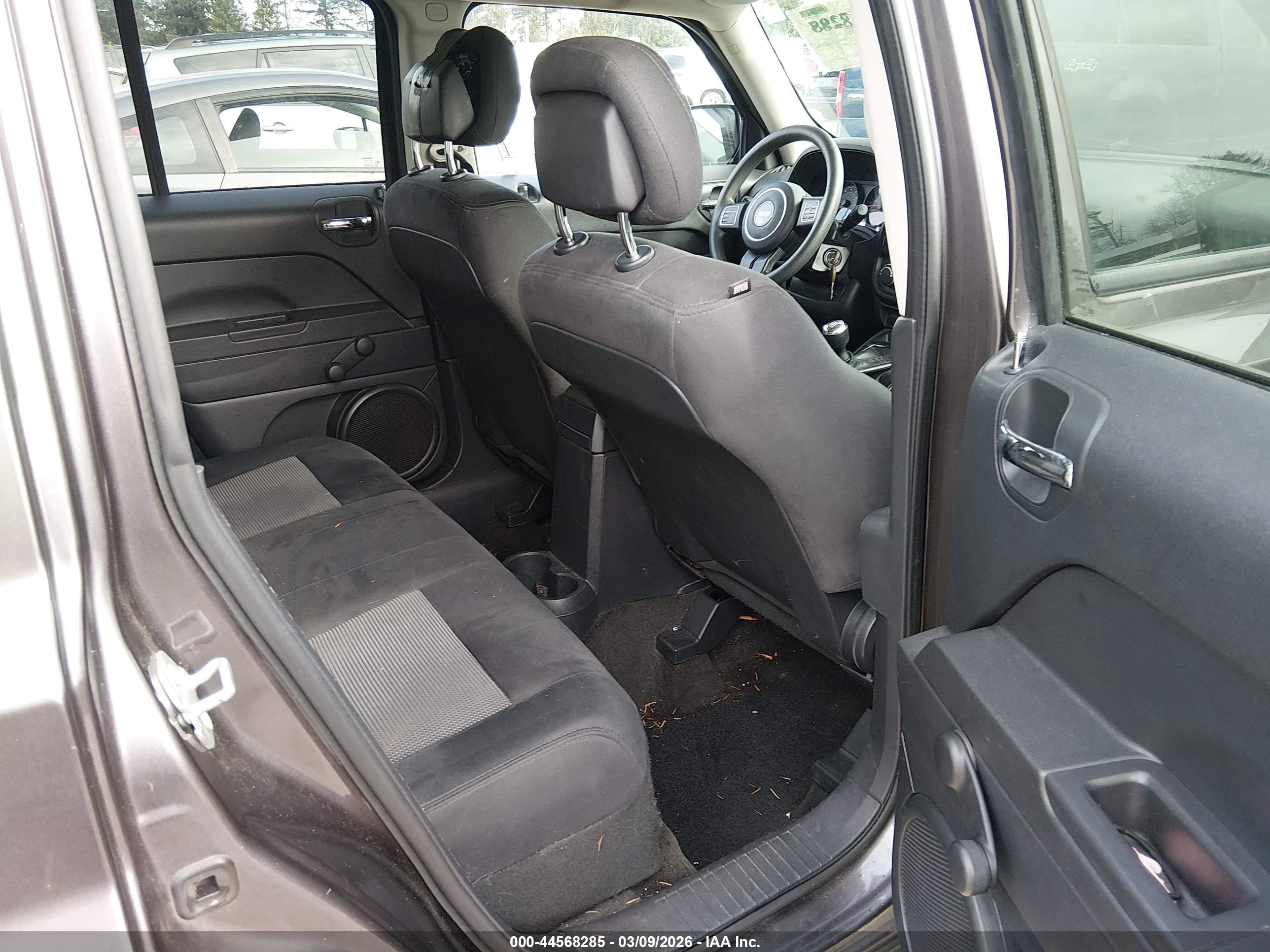 JEEP PATRIOT image 8