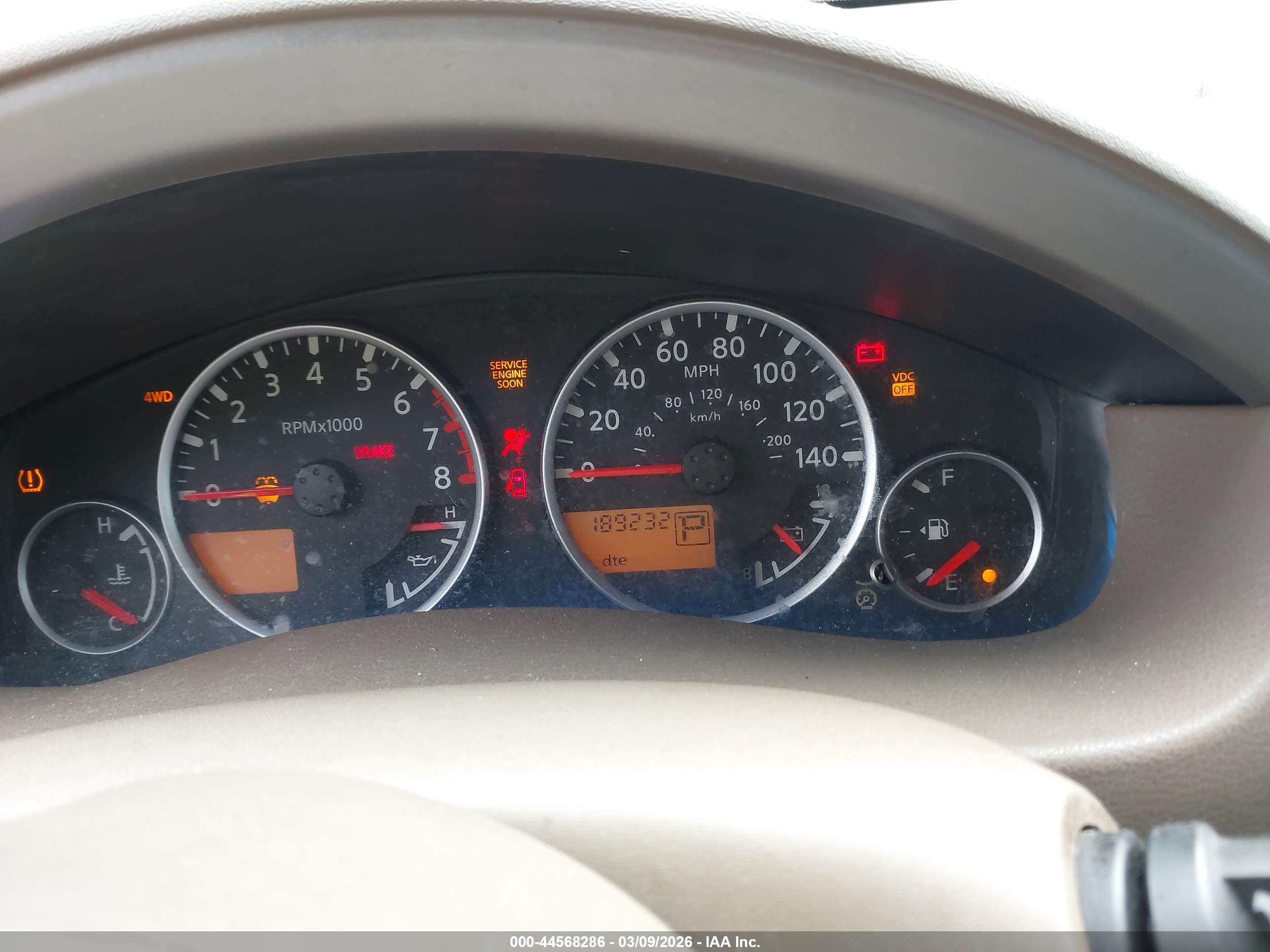 NISSAN PATHFINDER image 7