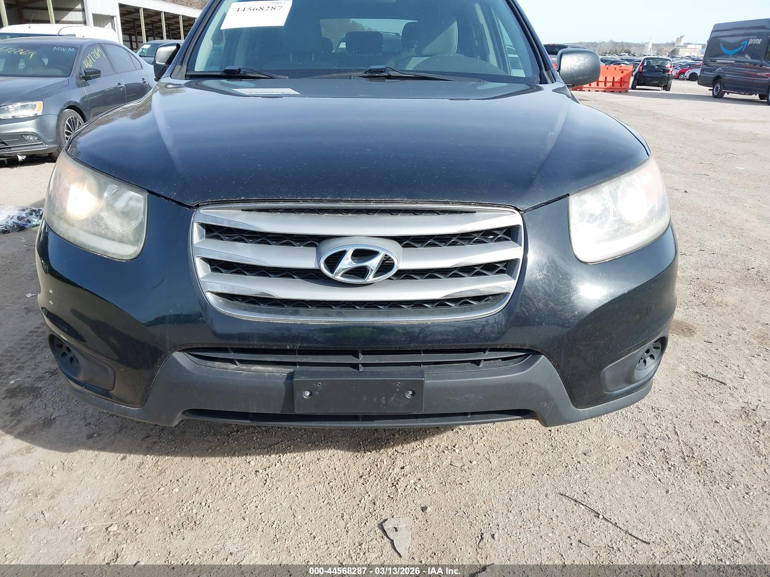 HYUNDAI SANTA image 6