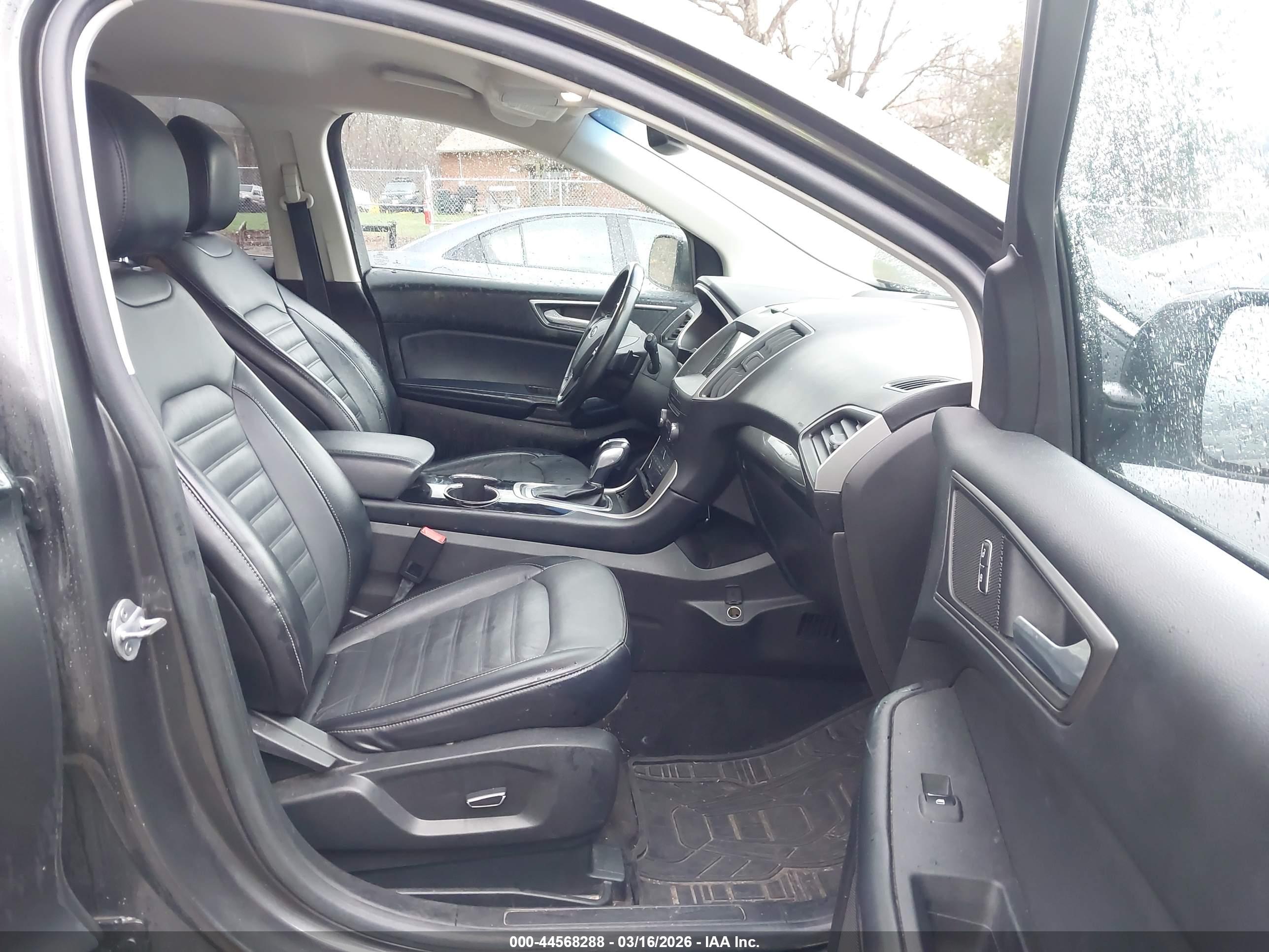 FORD EDGE image 5