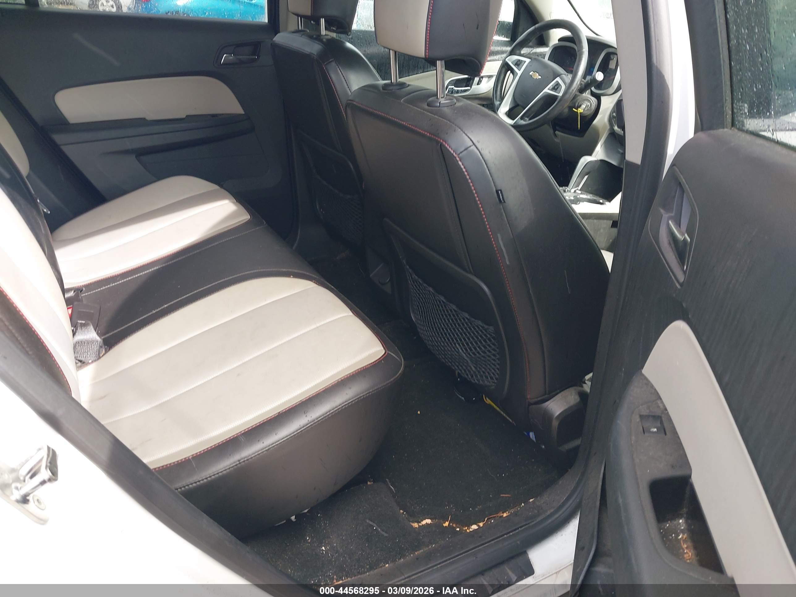 CHEVROLET EQUINOX image 8