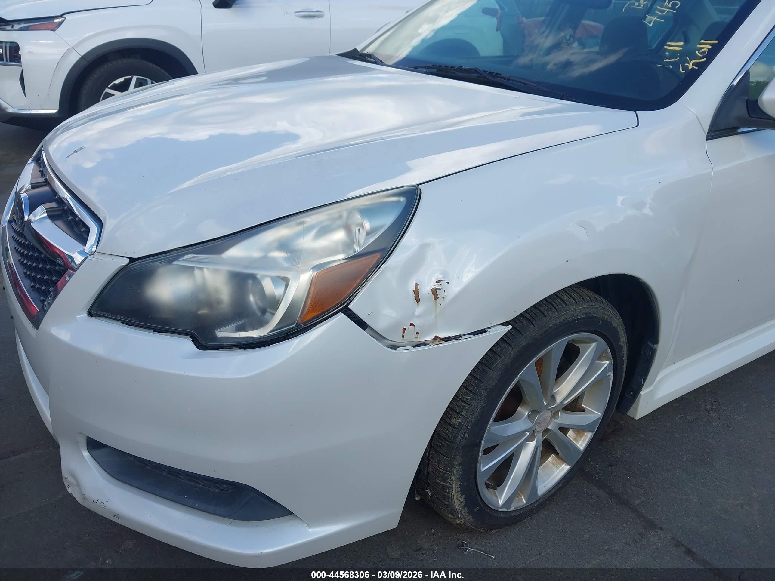 SUBARU LEGACY image 6