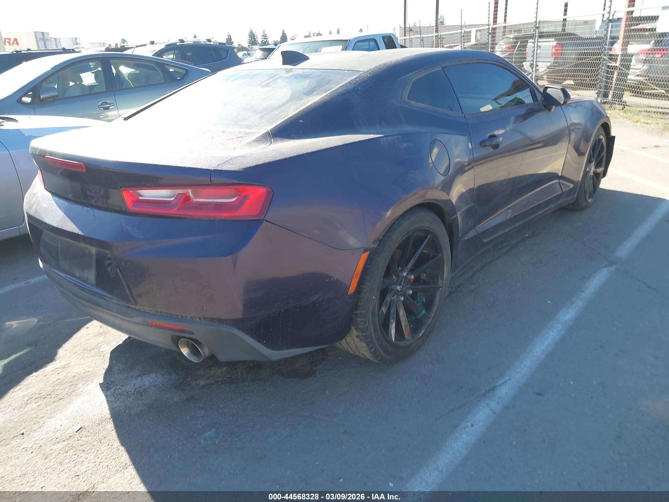 CHEVROLET CAMARO image 4