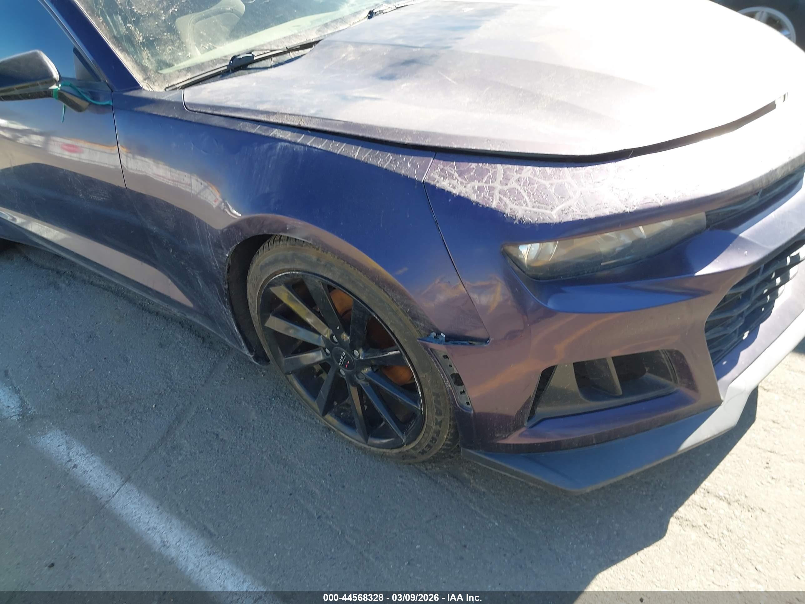 CHEVROLET CAMARO image 6