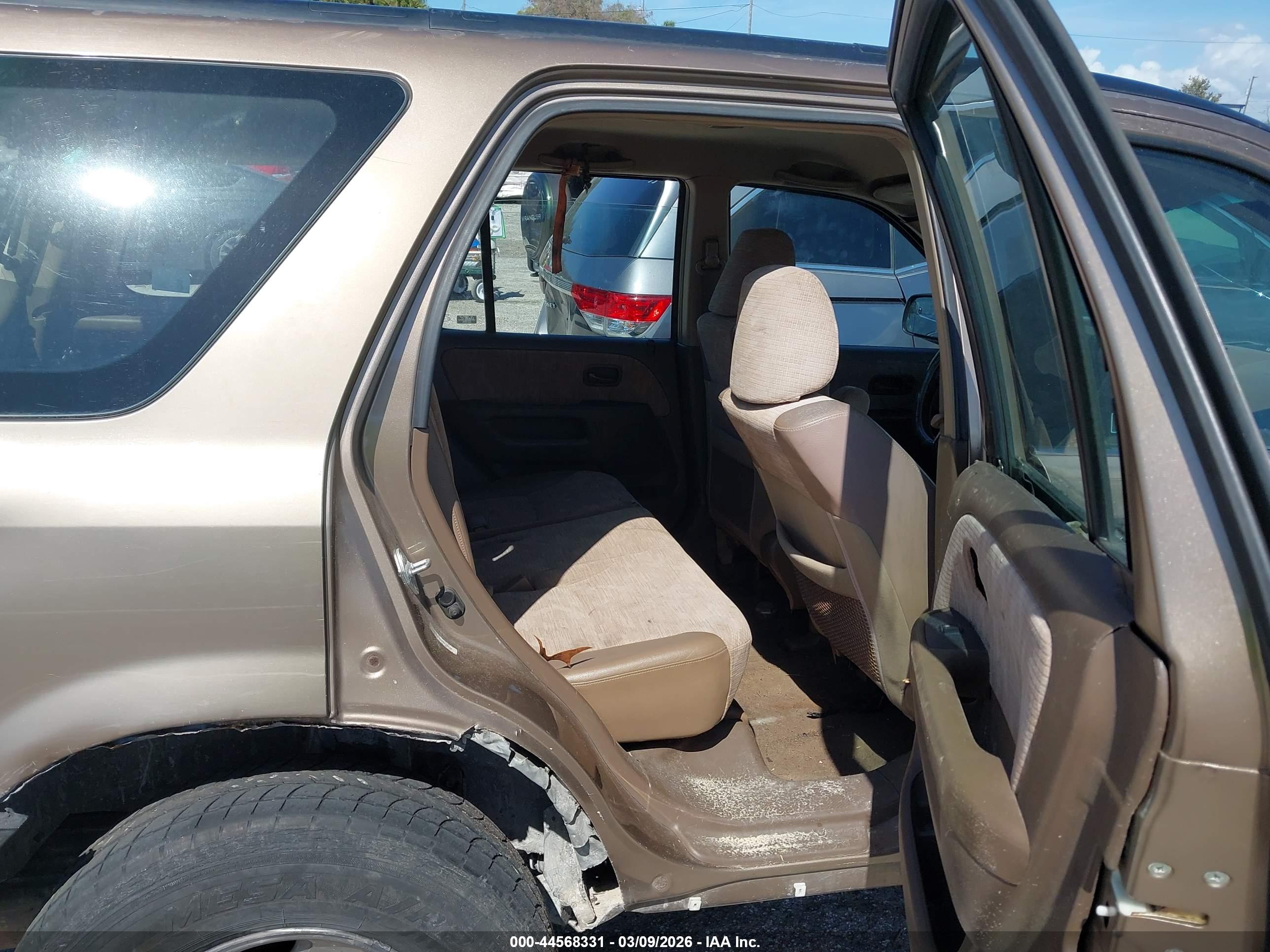 HONDA CR-V image 8