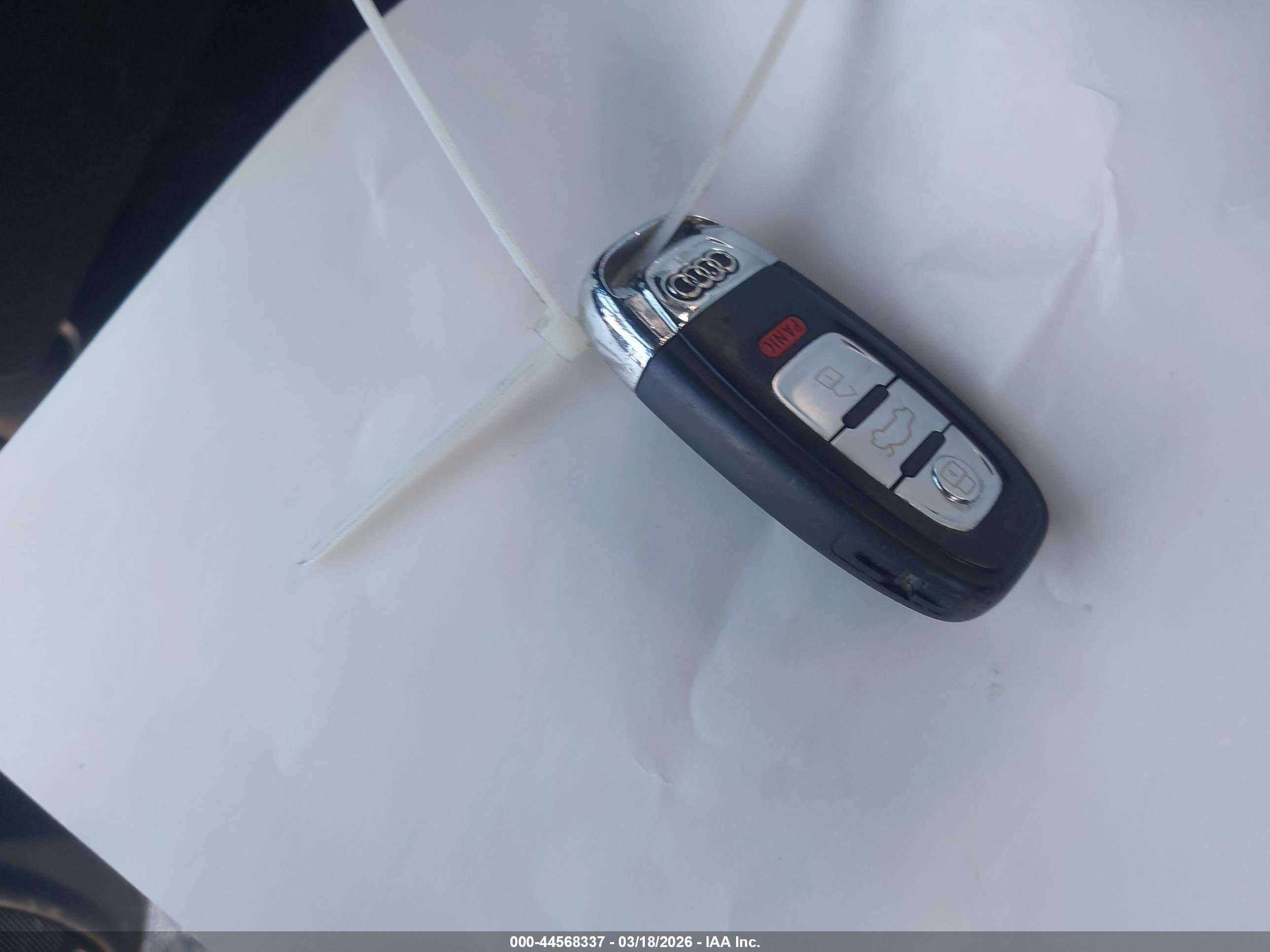 AUDI A4 image 11