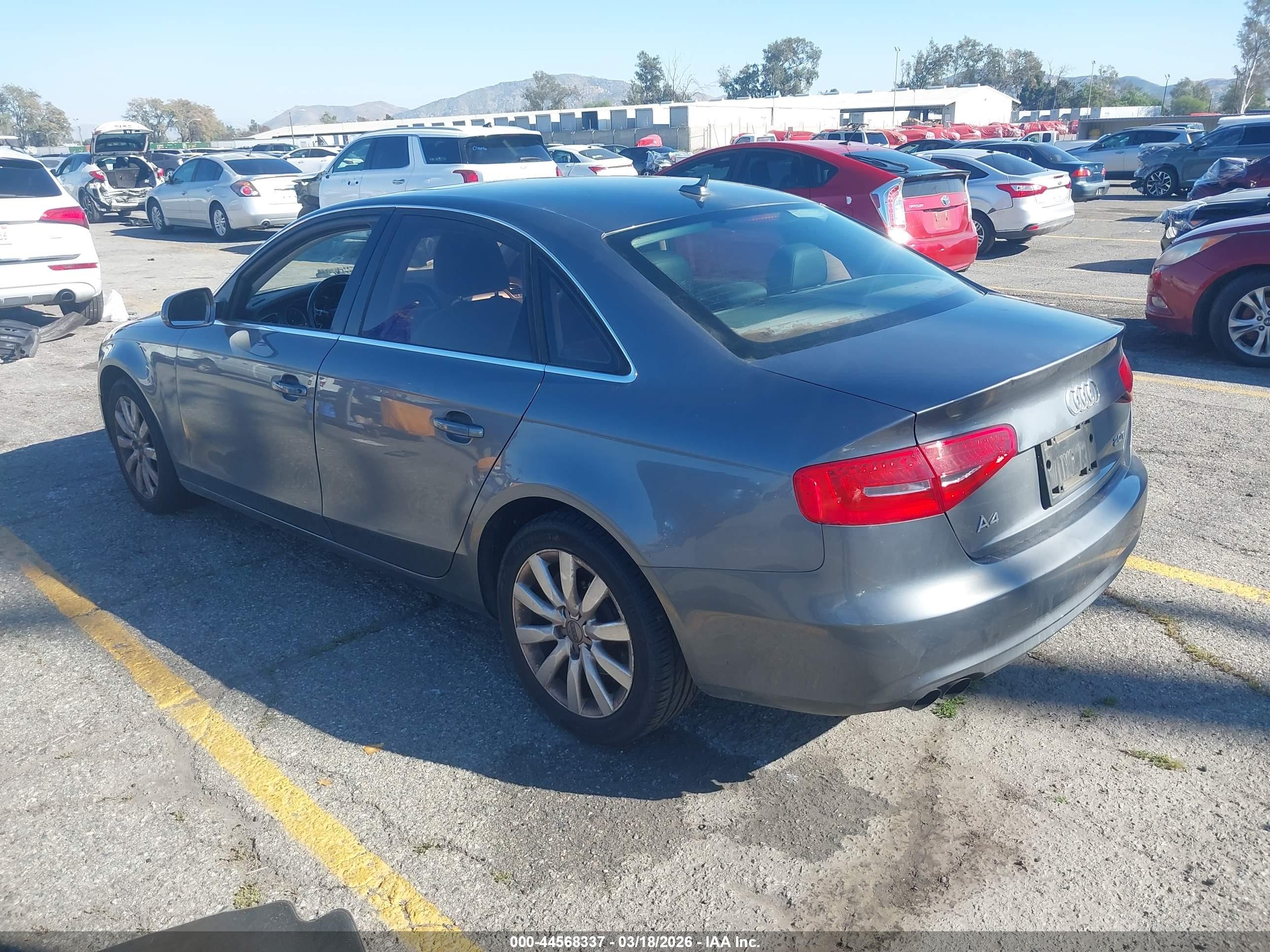 AUDI A4 image 3
