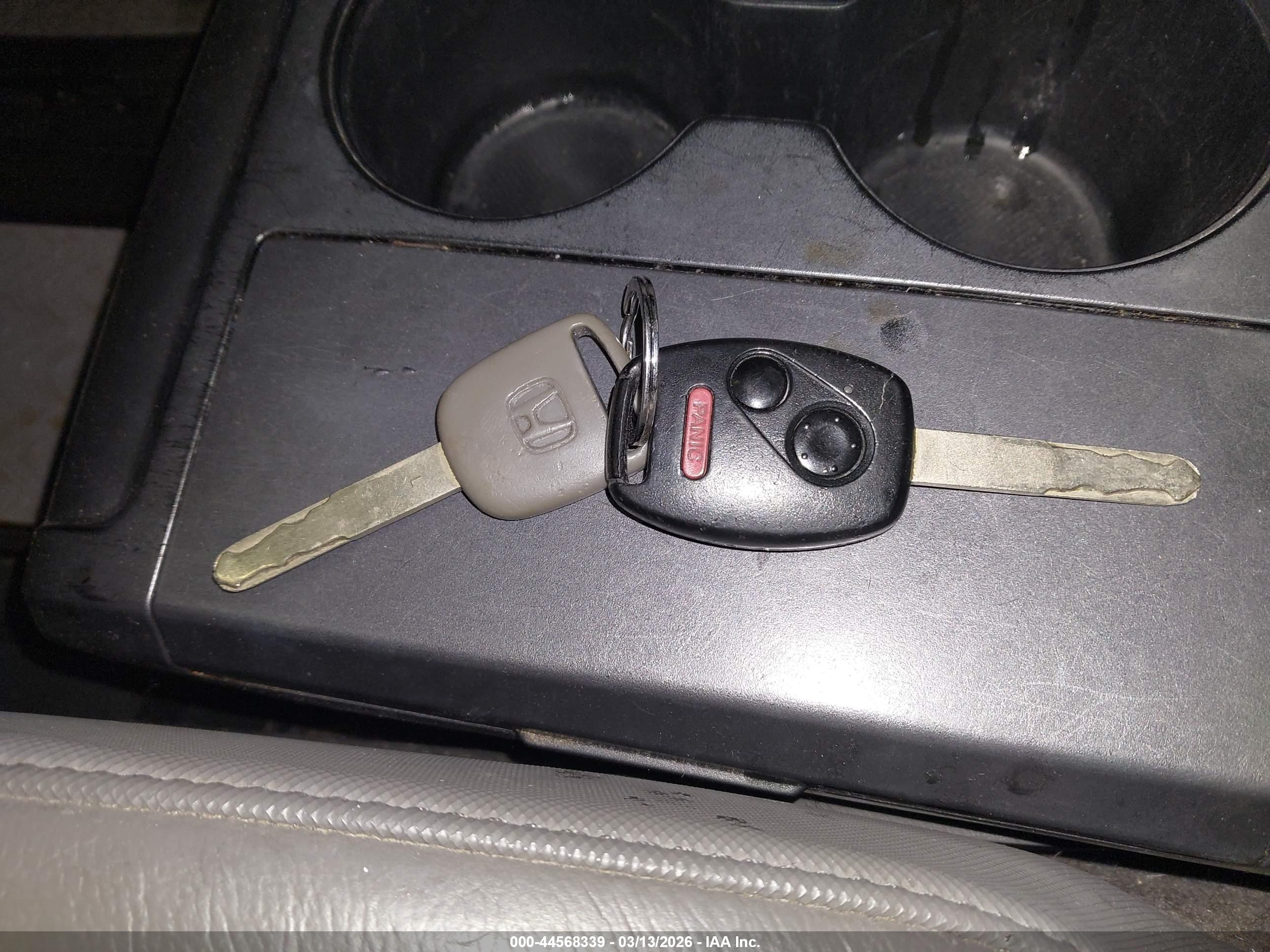 HONDA CR-V image 11