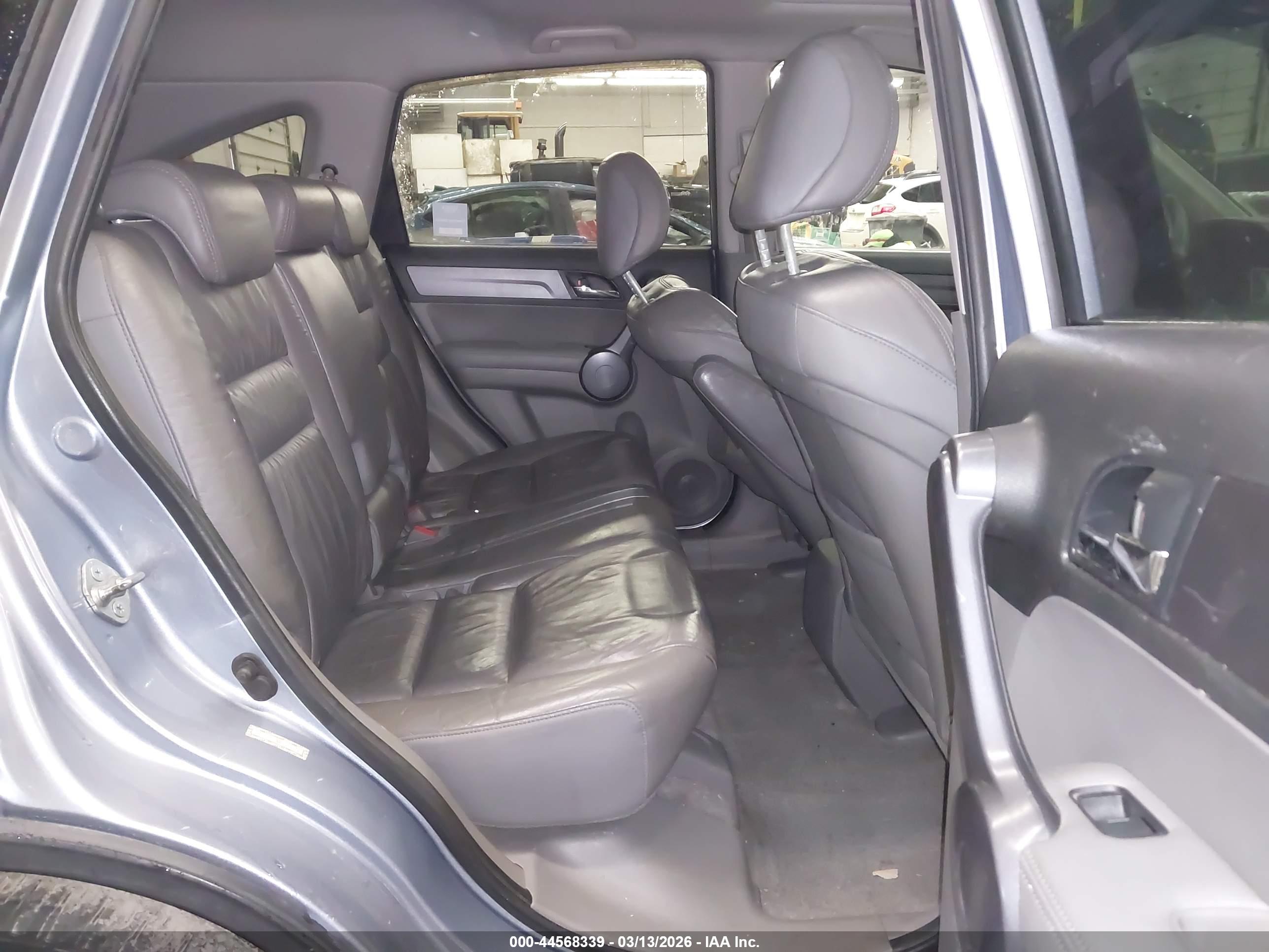 HONDA CR-V image 8