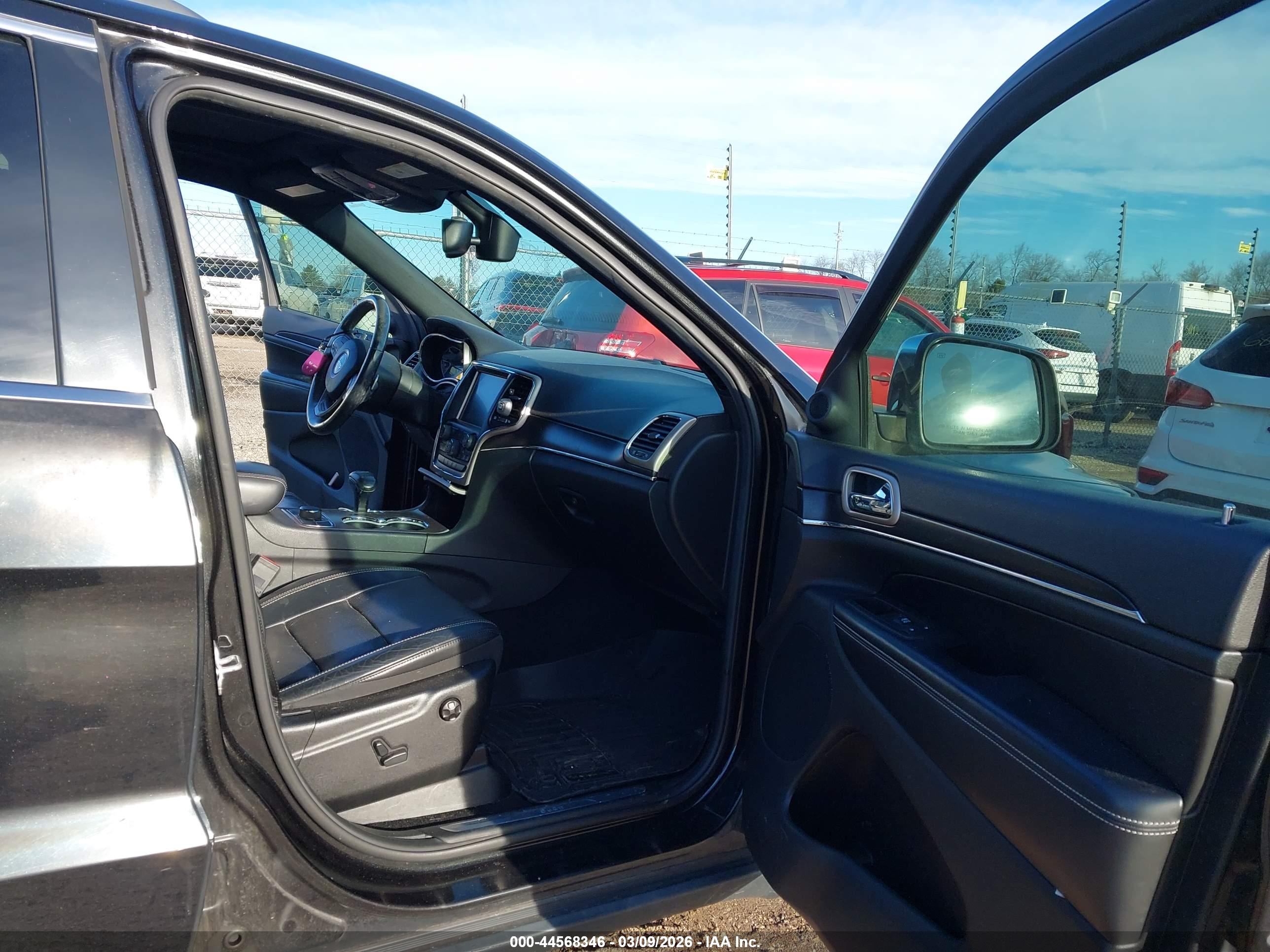 JEEP GRAND image 5