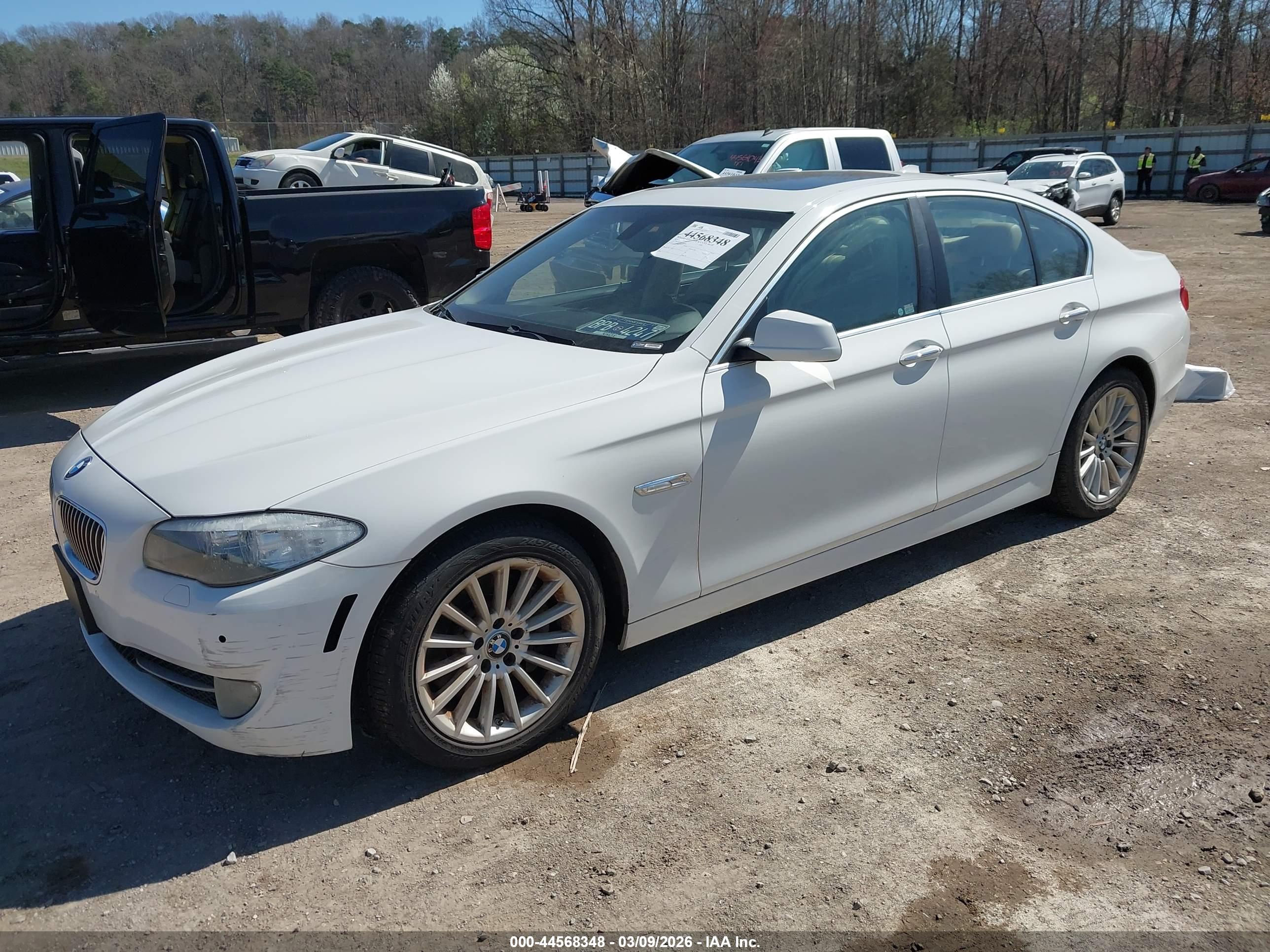 BMW 535I image 2