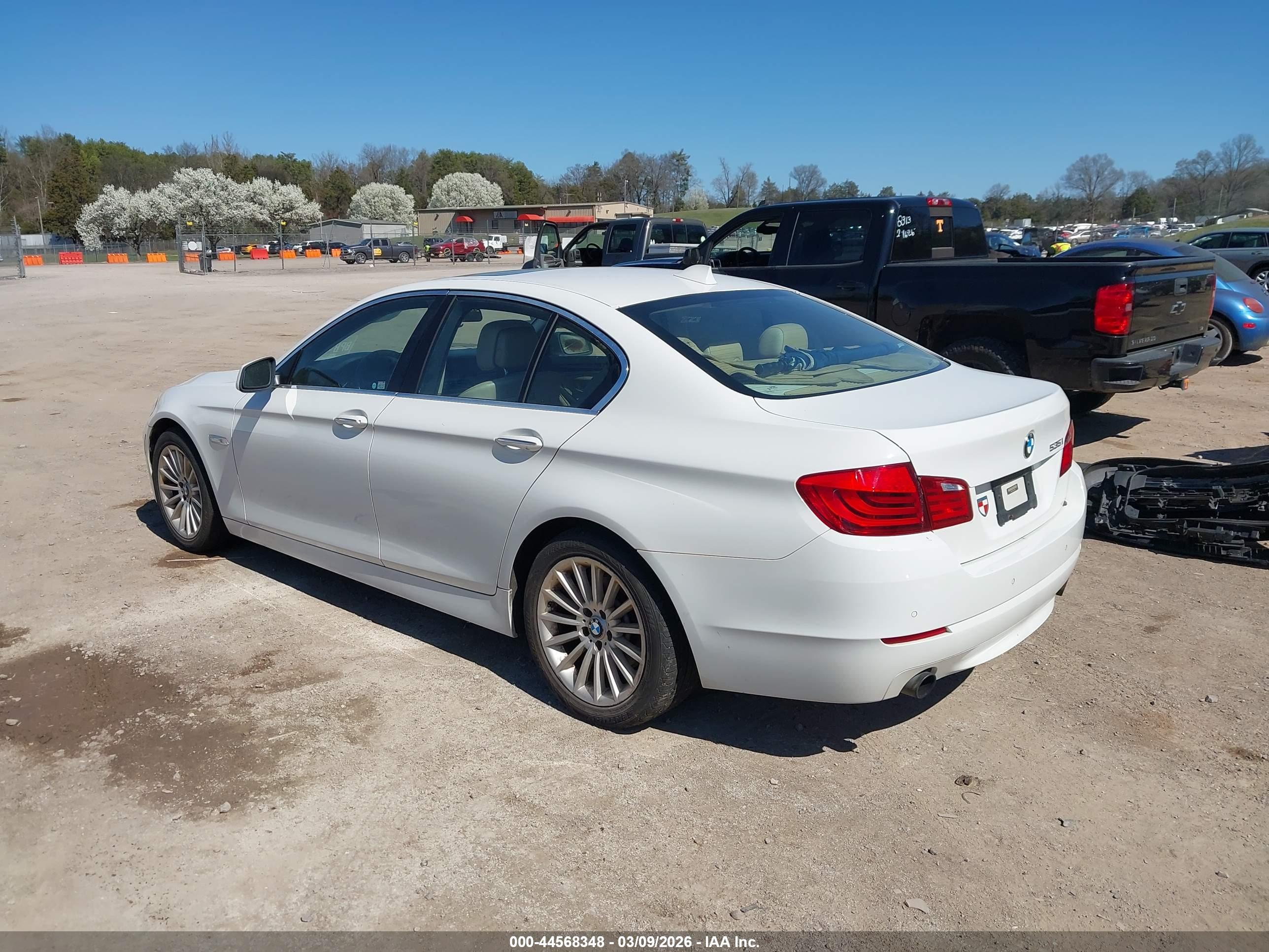 BMW 535I image 3