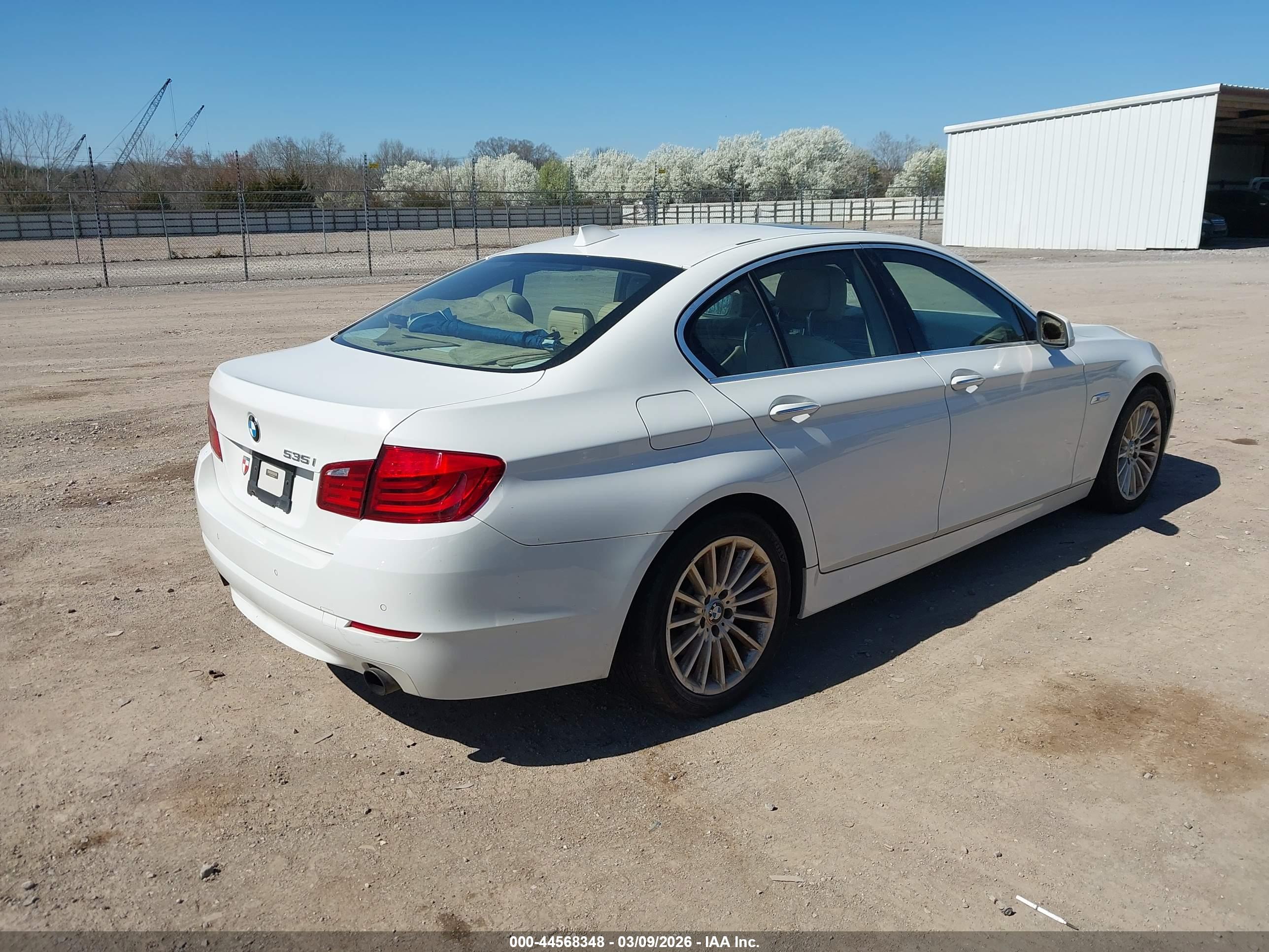 BMW 535I image 4