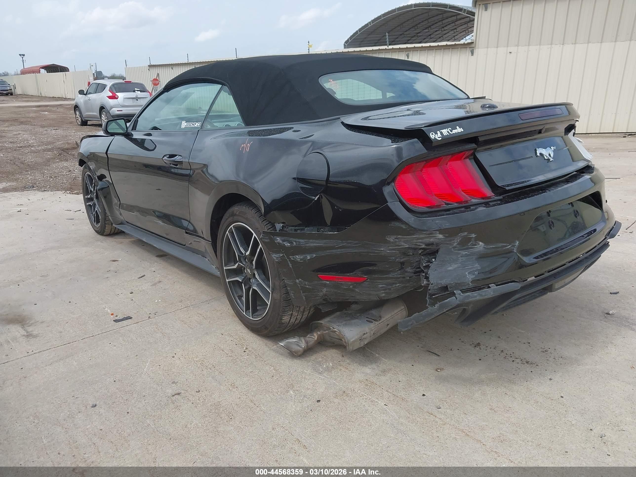 FORD MUSTANG image 3