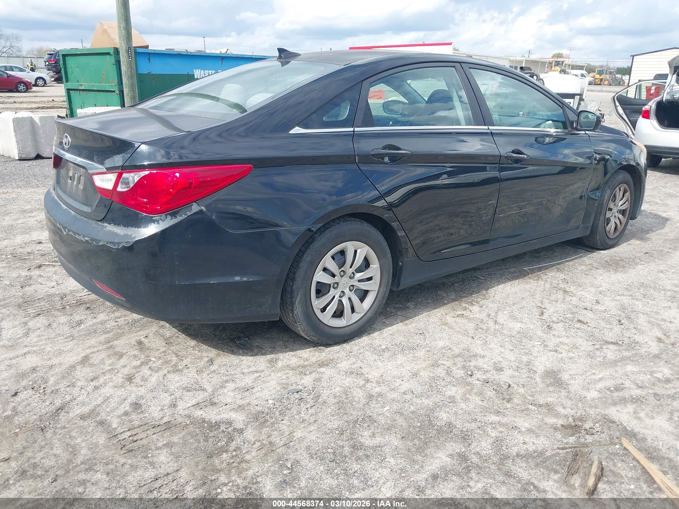 HYUNDAI SONATA image 4