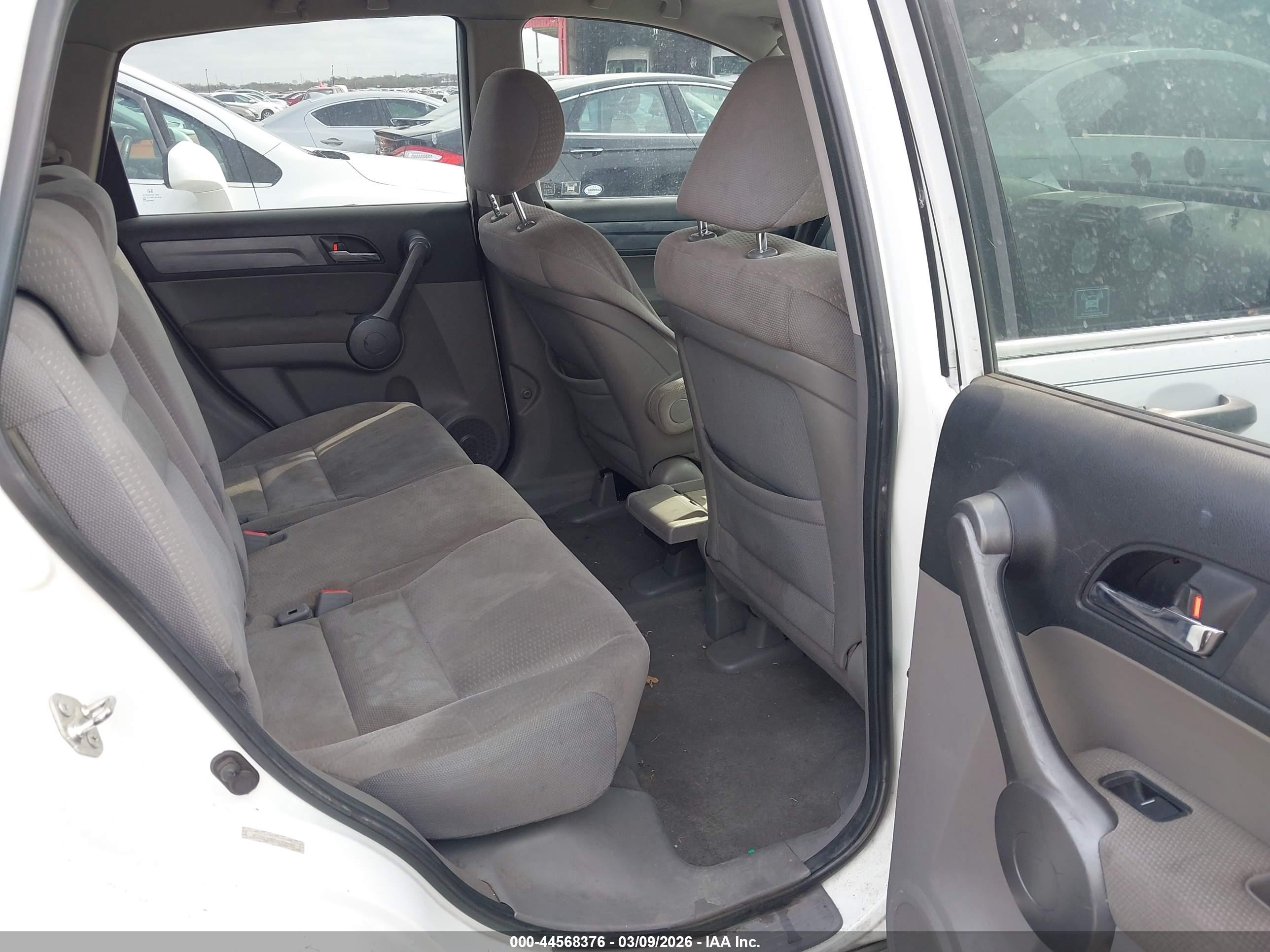 HONDA CR-V image 8