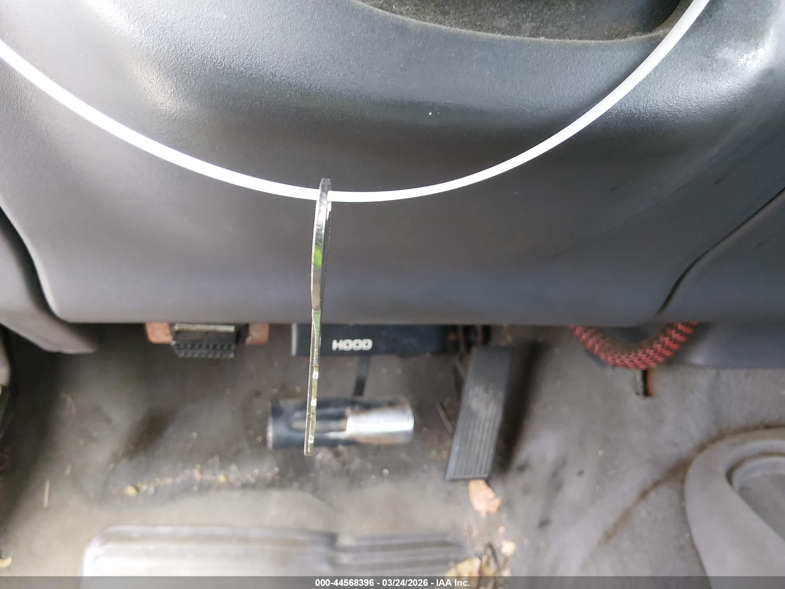 DODGE DAKOTA image 11