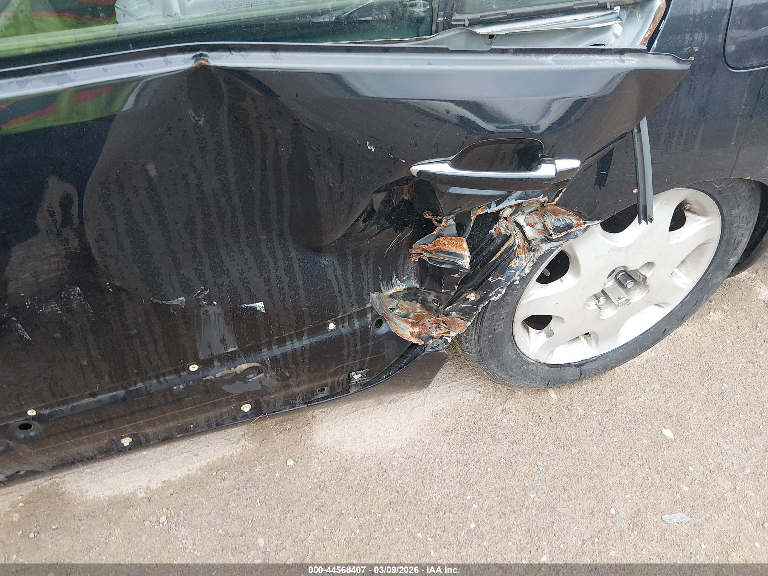 LEXUS LS image 6