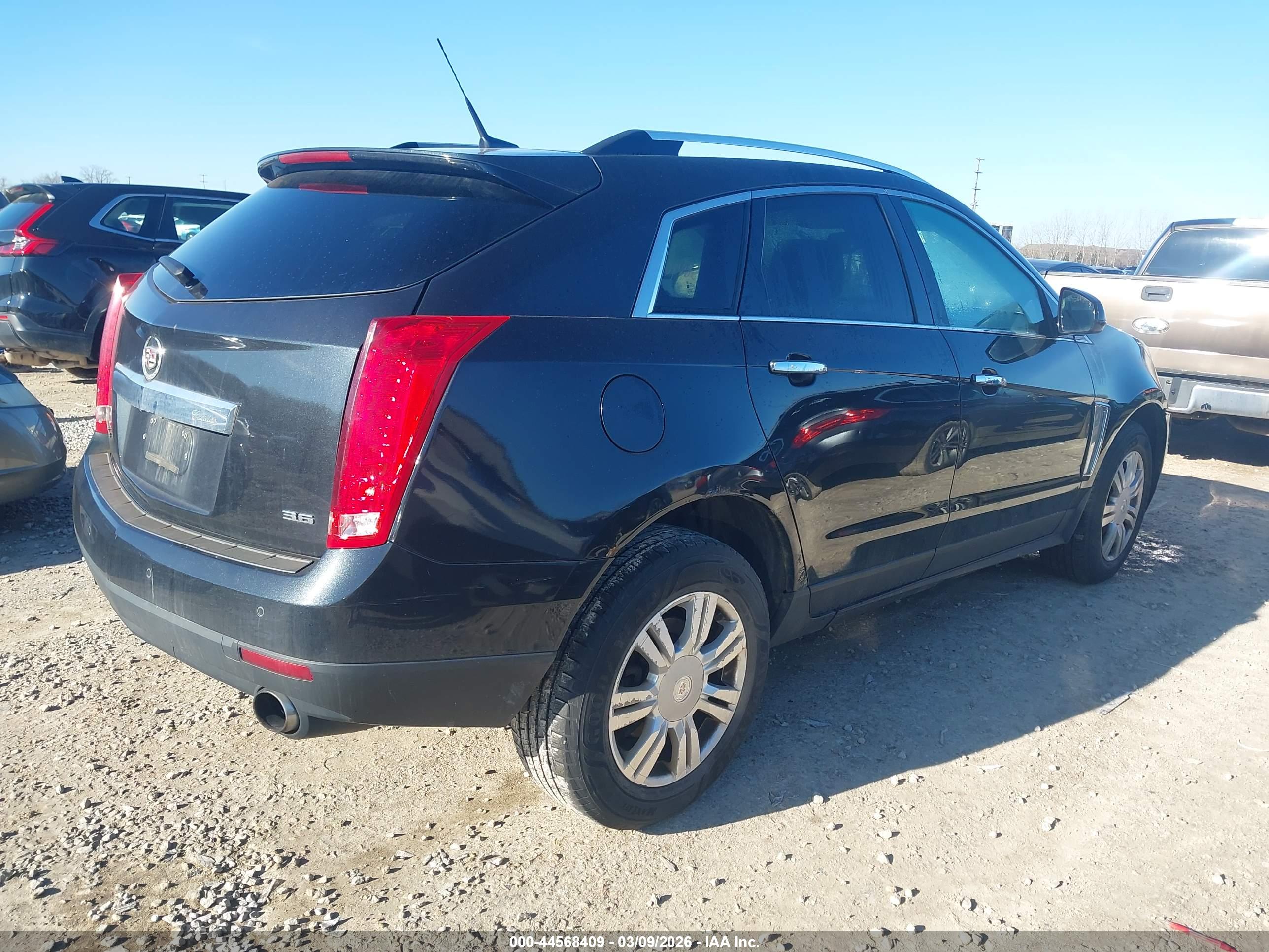 CADILLAC SRX image 4