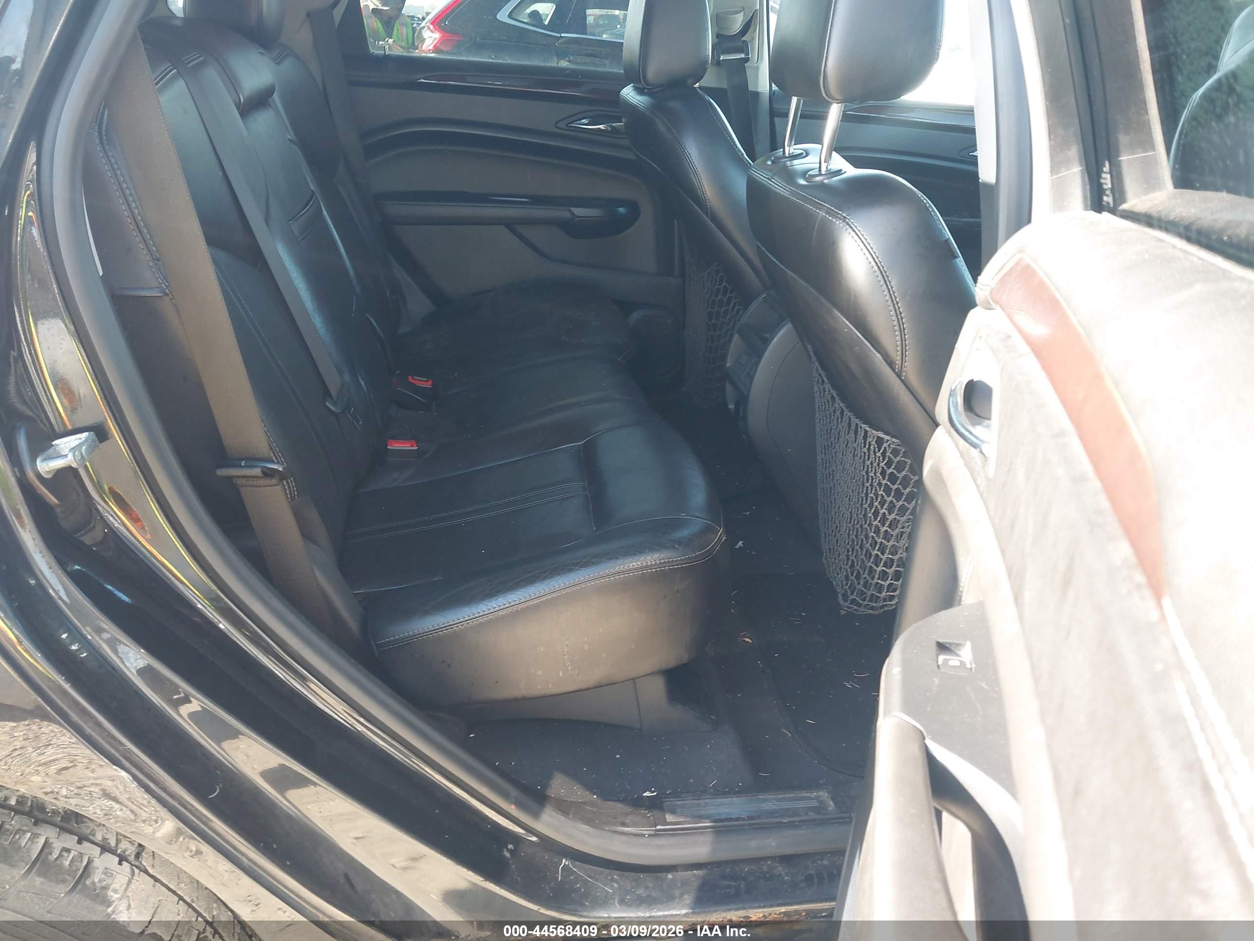 CADILLAC SRX image 8