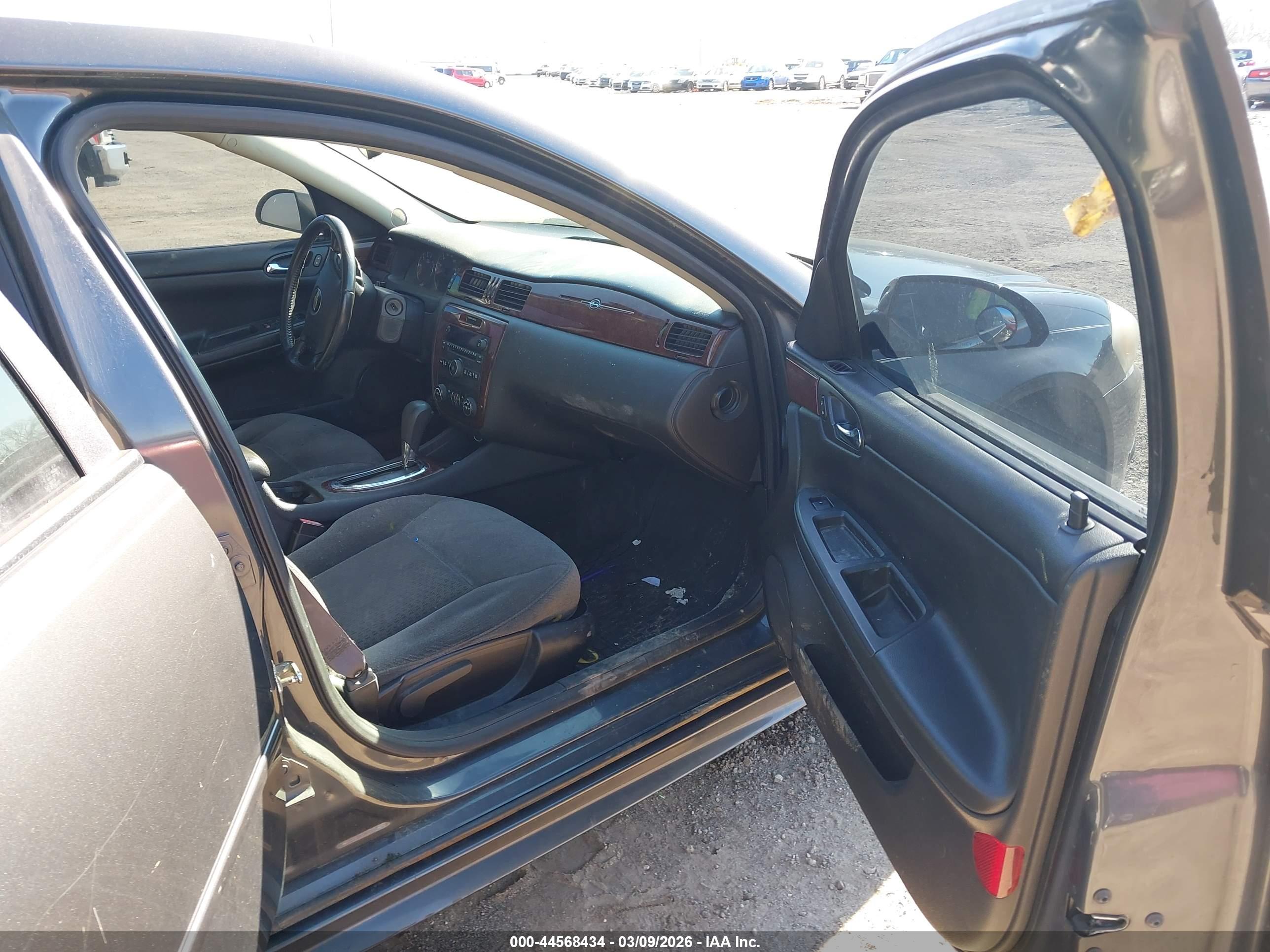 CHEVROLET IMPALA image 5