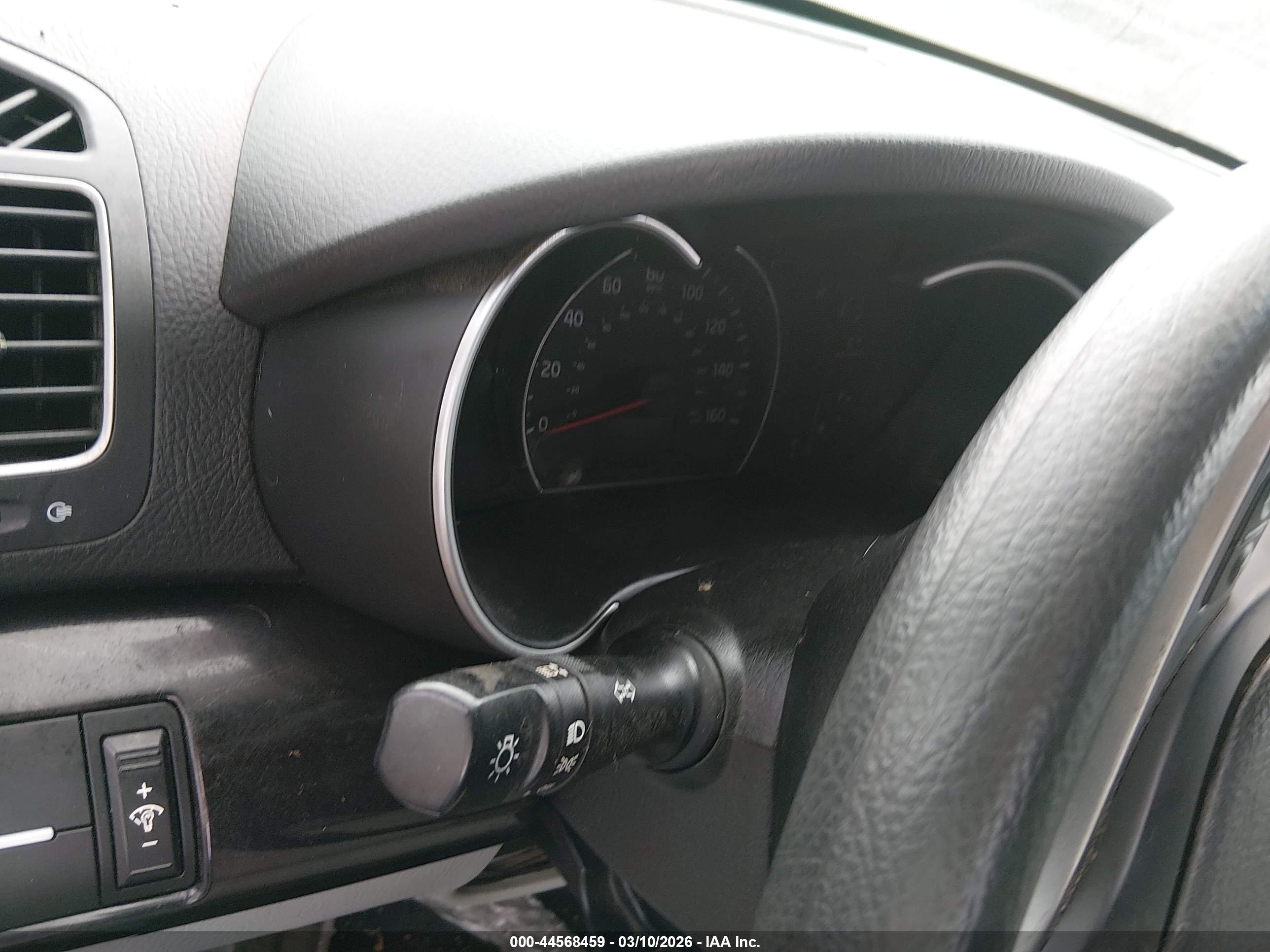 KIA SORENTO image 7