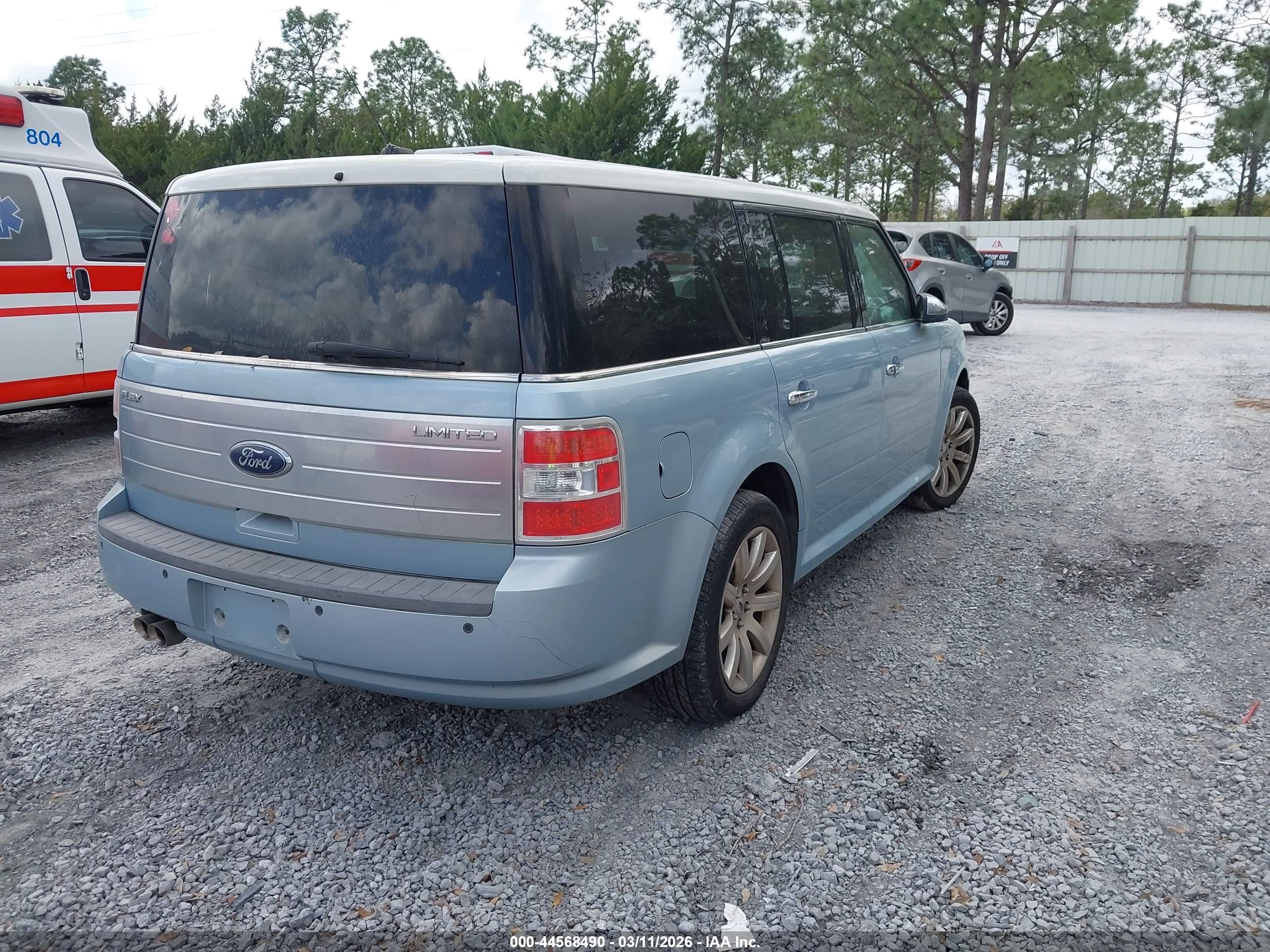 FORD FLEX image 4