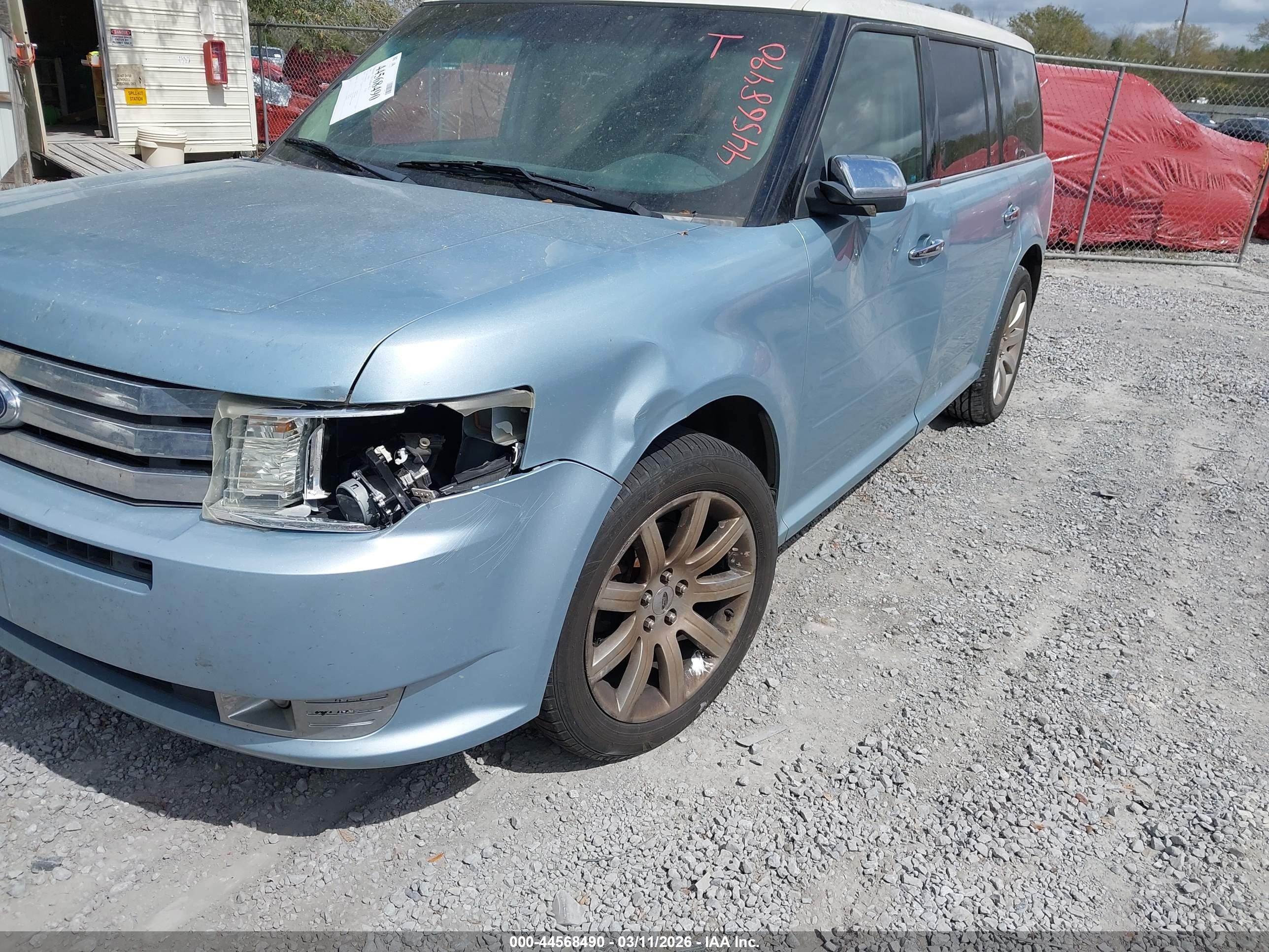 FORD FLEX image 6