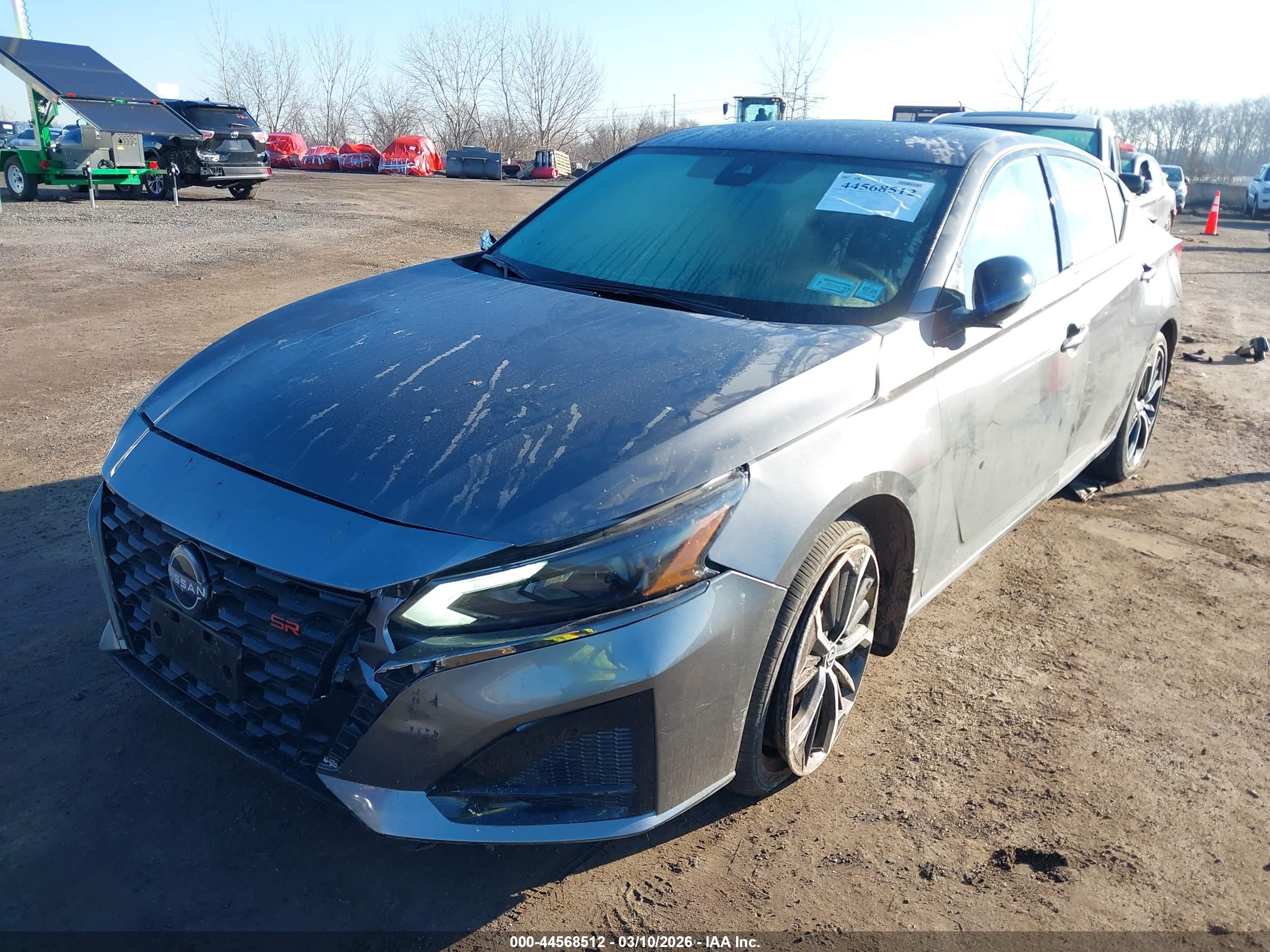 NISSAN ALTIMA image 6