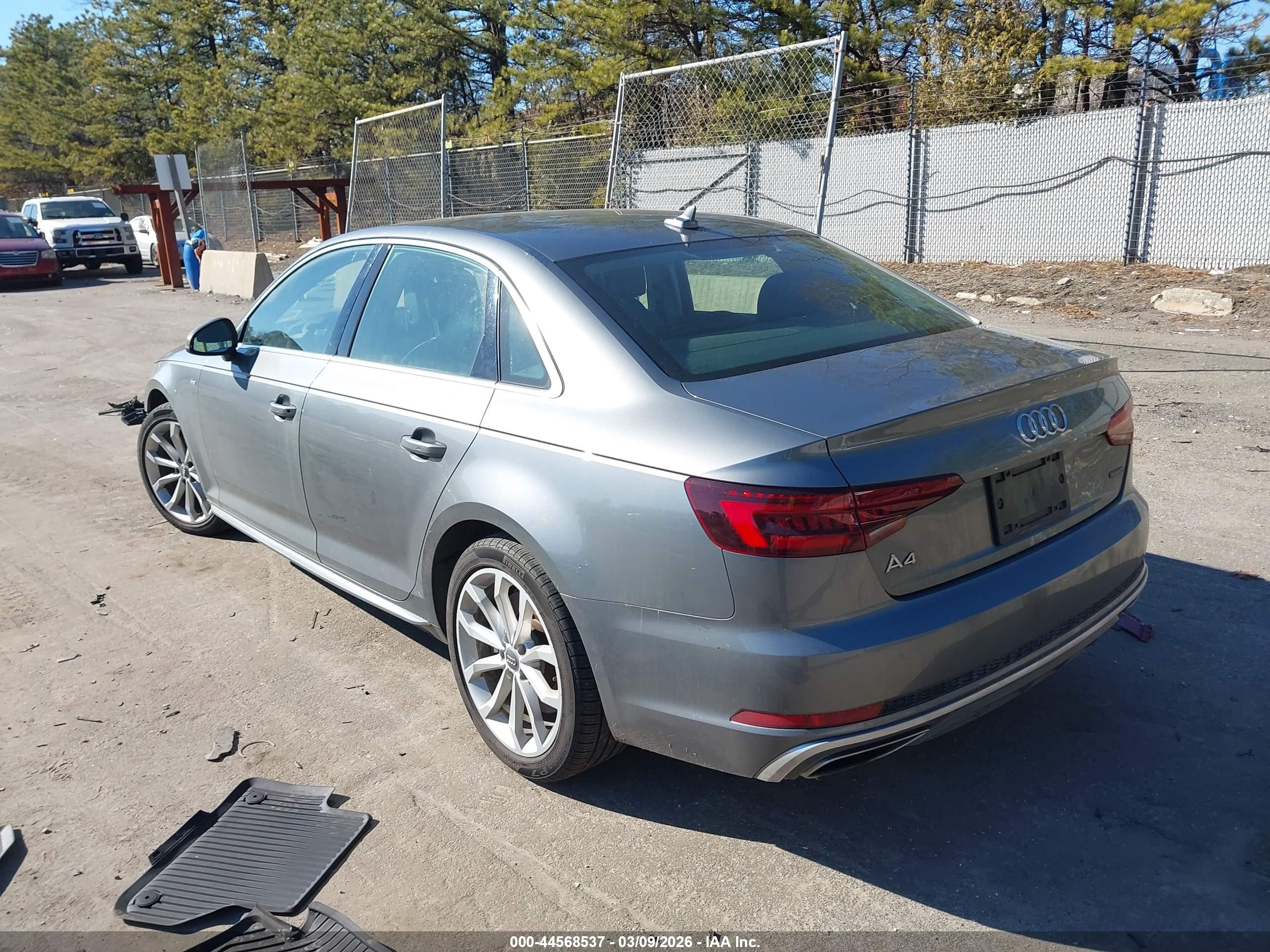 AUDI A4 image 3