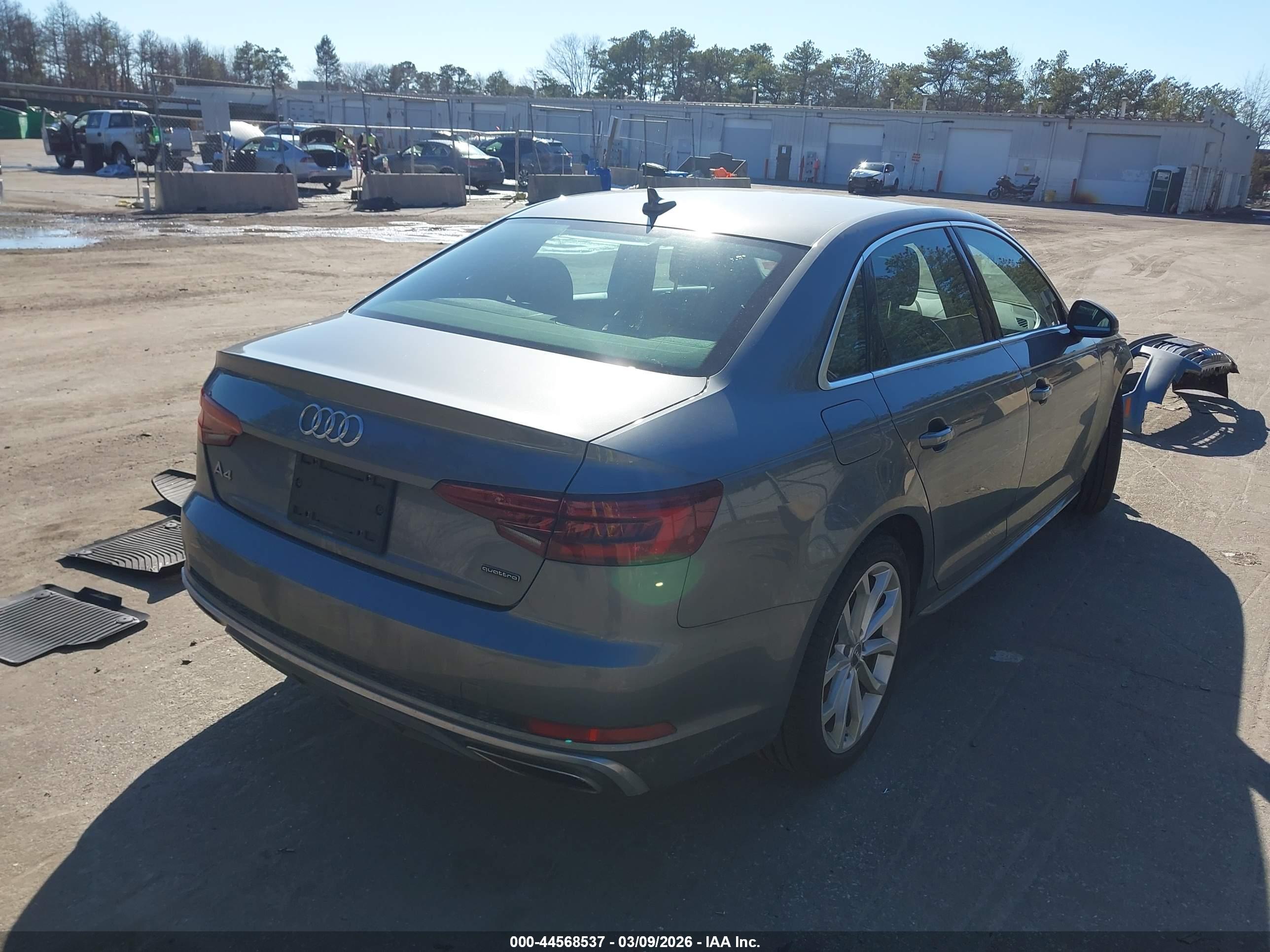 AUDI A4 image 4
