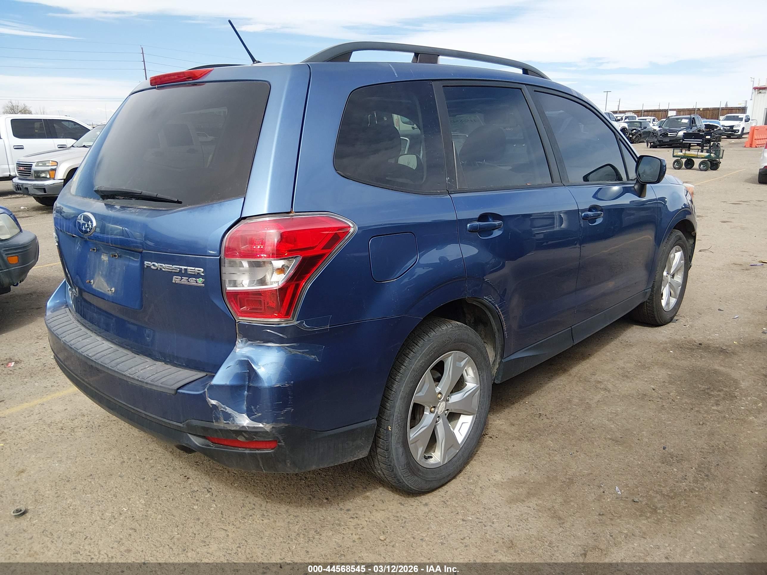 SUBARU FORESTER image 4
