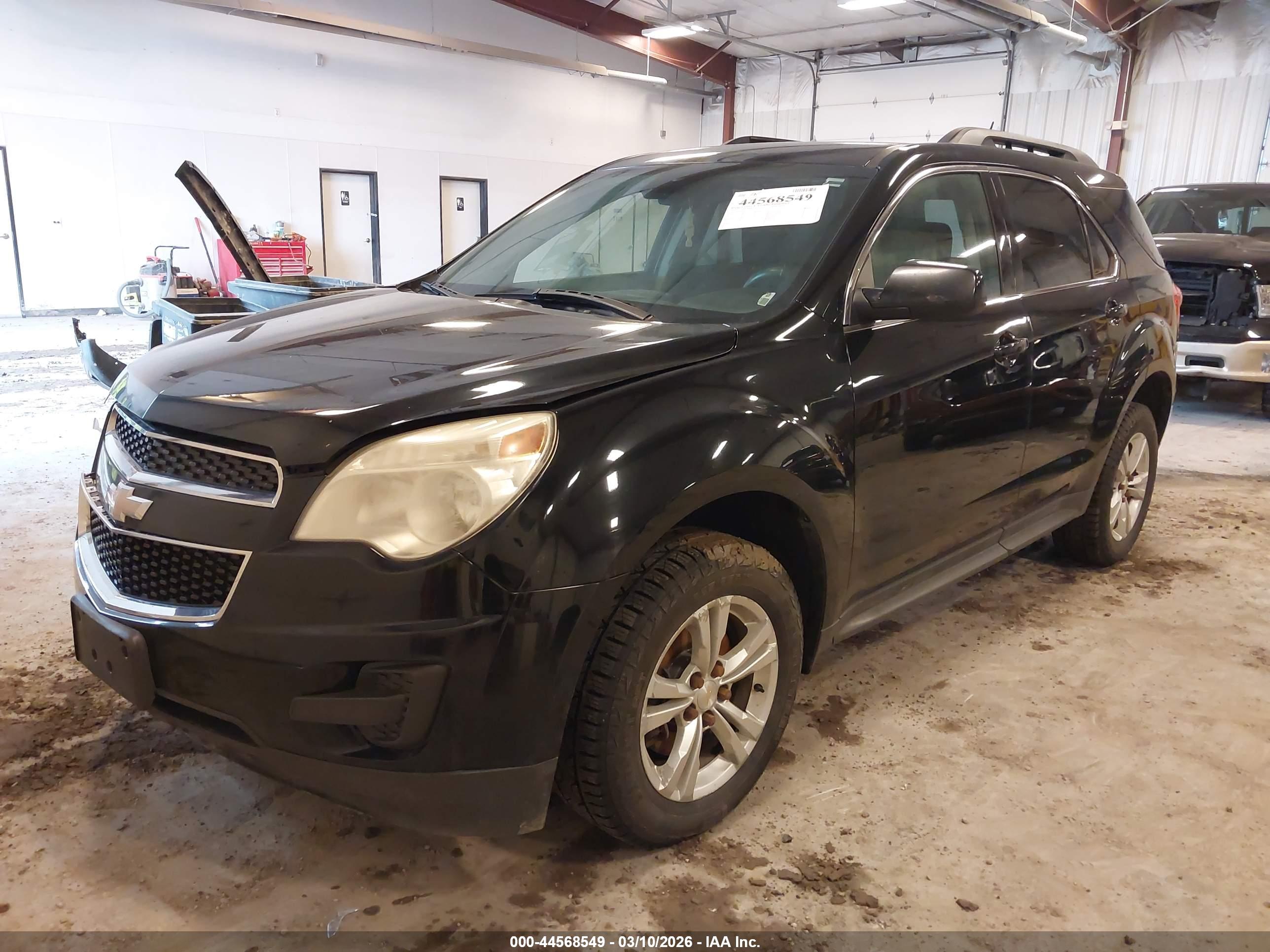 CHEVROLET EQUINOX image 2