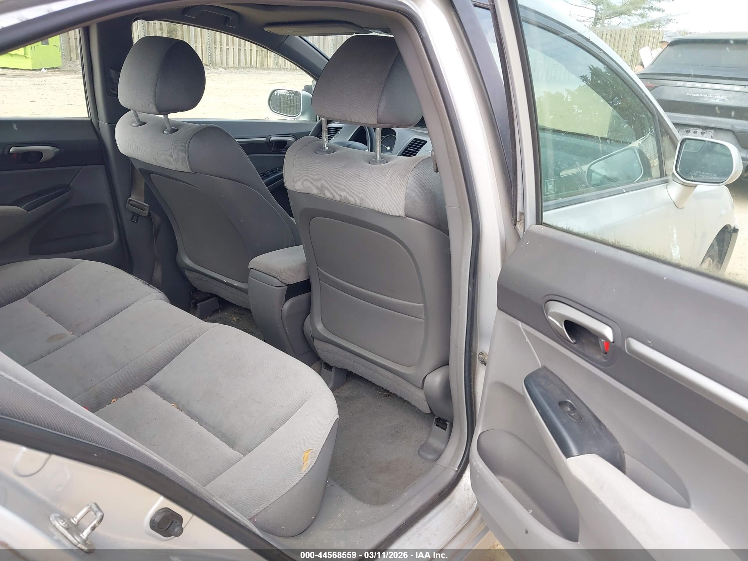 HONDA CIVIC image 8