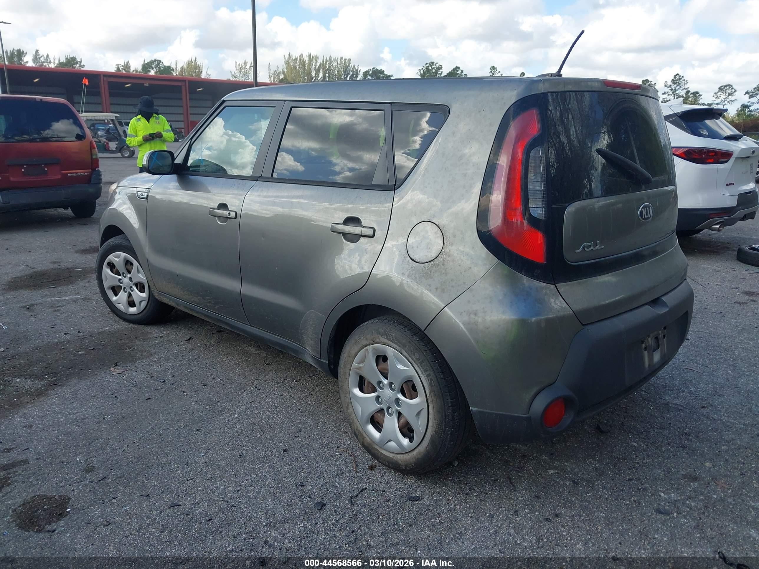 KIA SOUL image 3